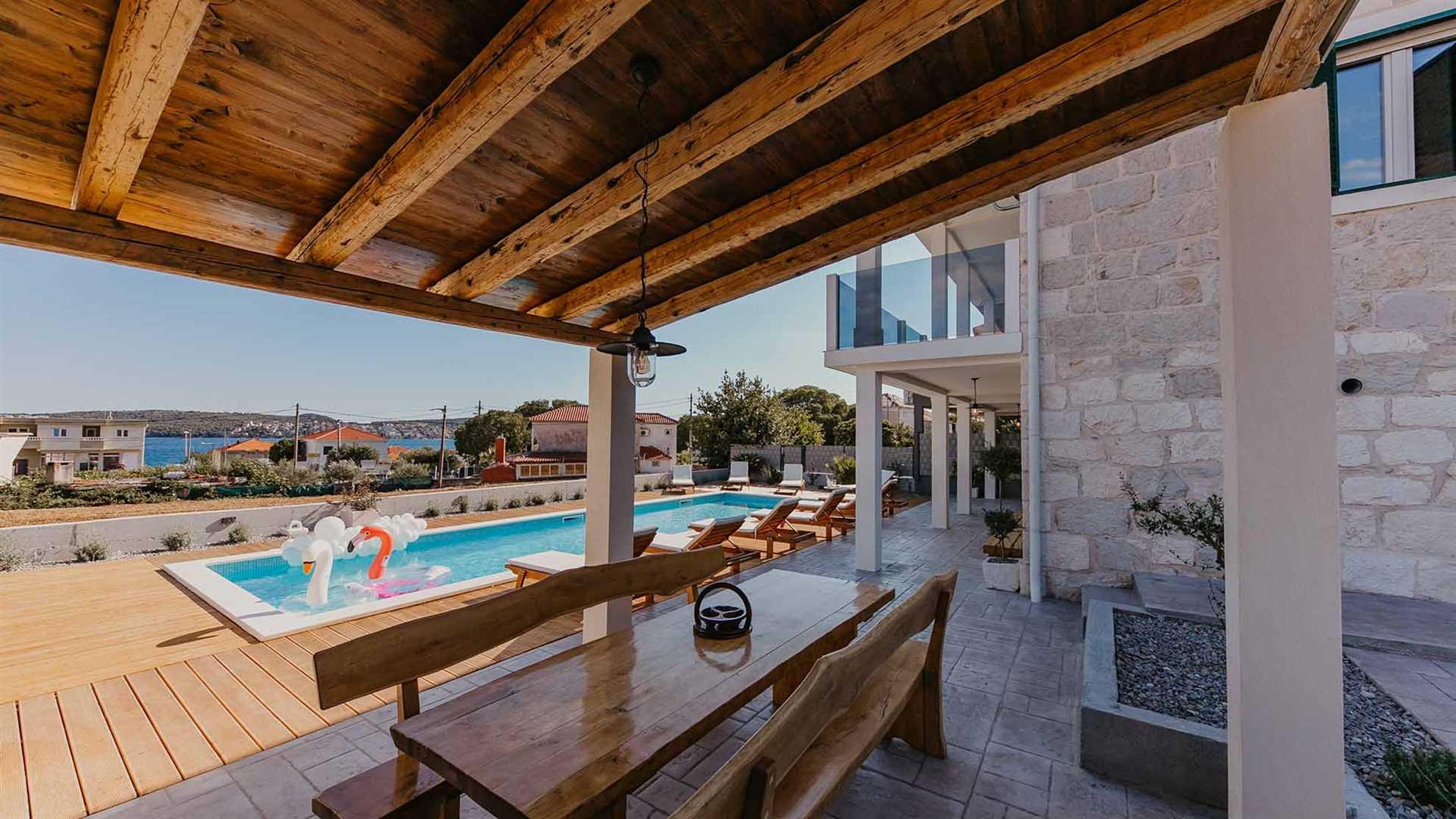Luxurious villa with outdoor swimming pool