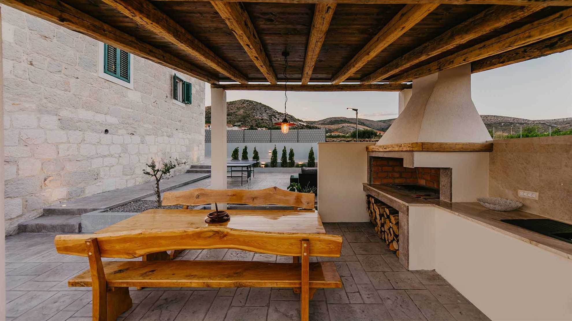 Luxurious villa with outdoor swimming pool