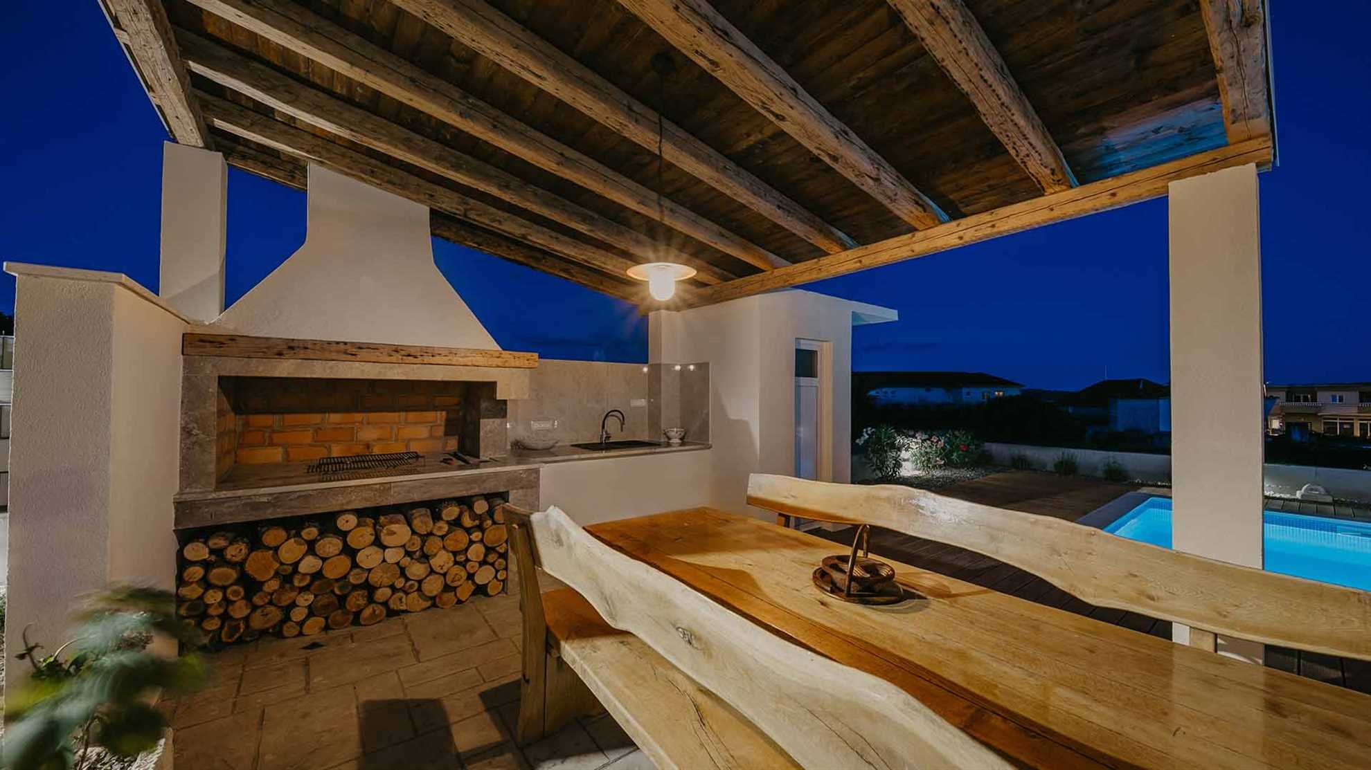 Luxurious villa with outdoor swimming pool