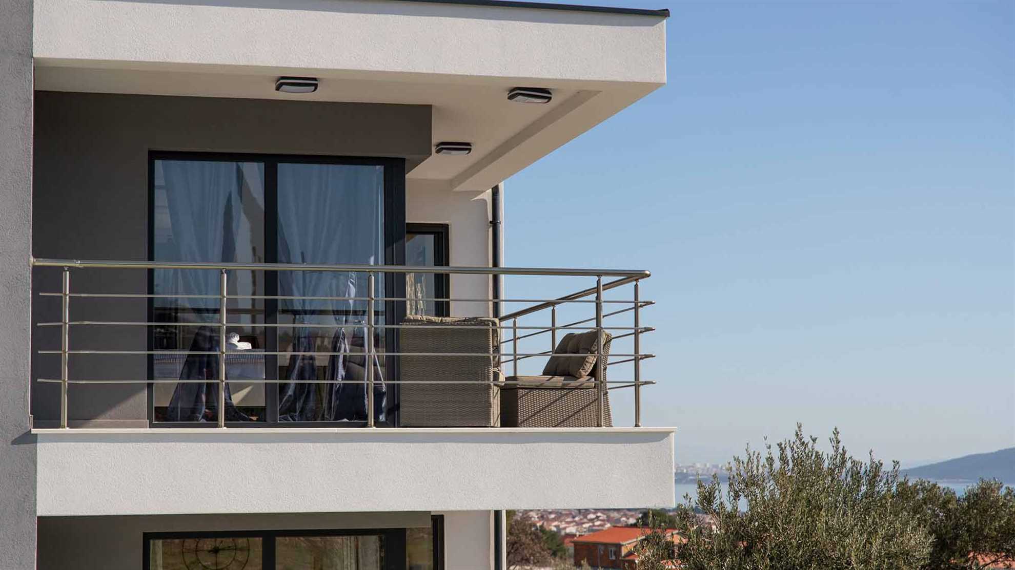 Villa Marion, Kaštel Novi