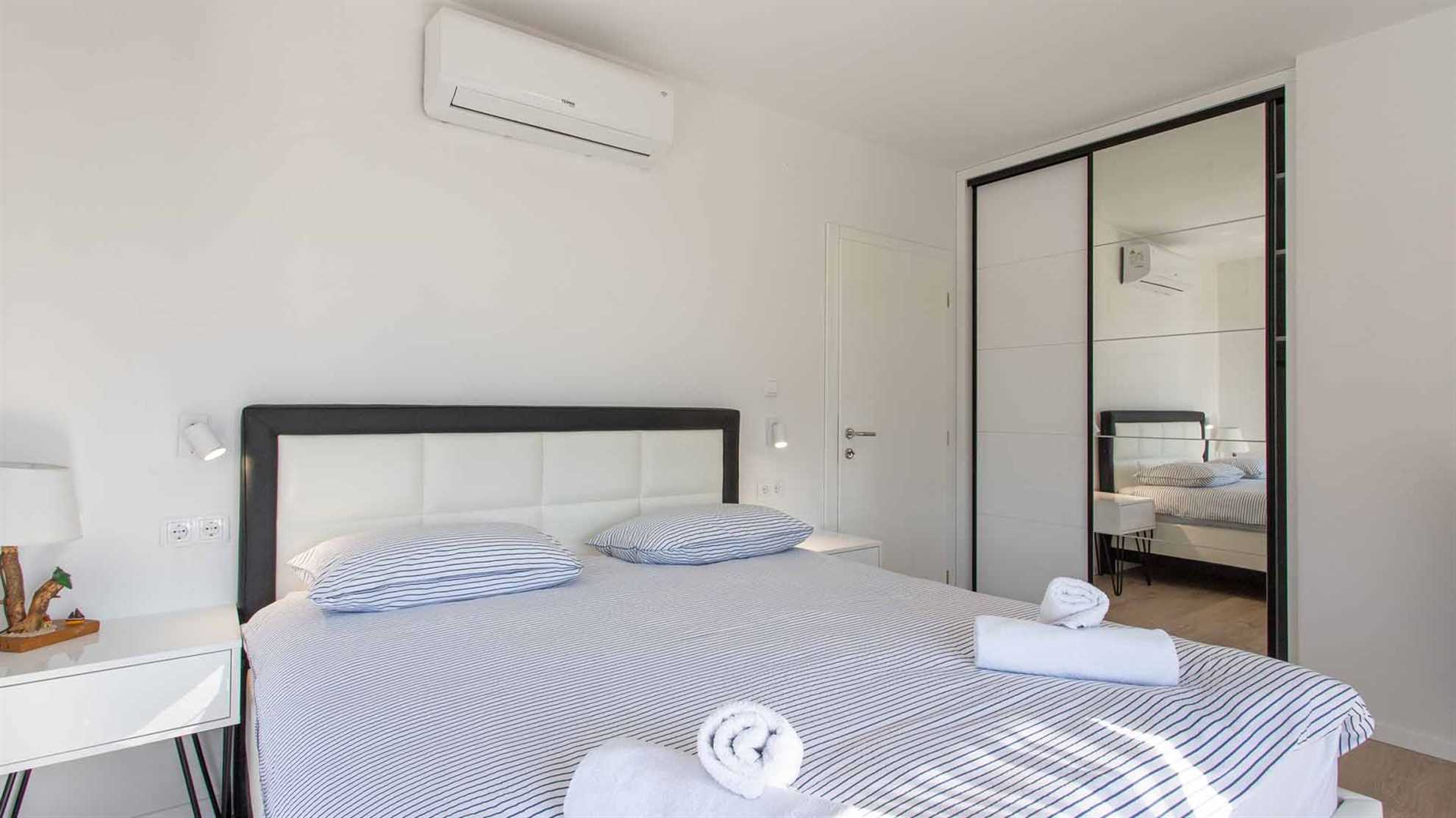 Villa Marion, Kaštel Novi