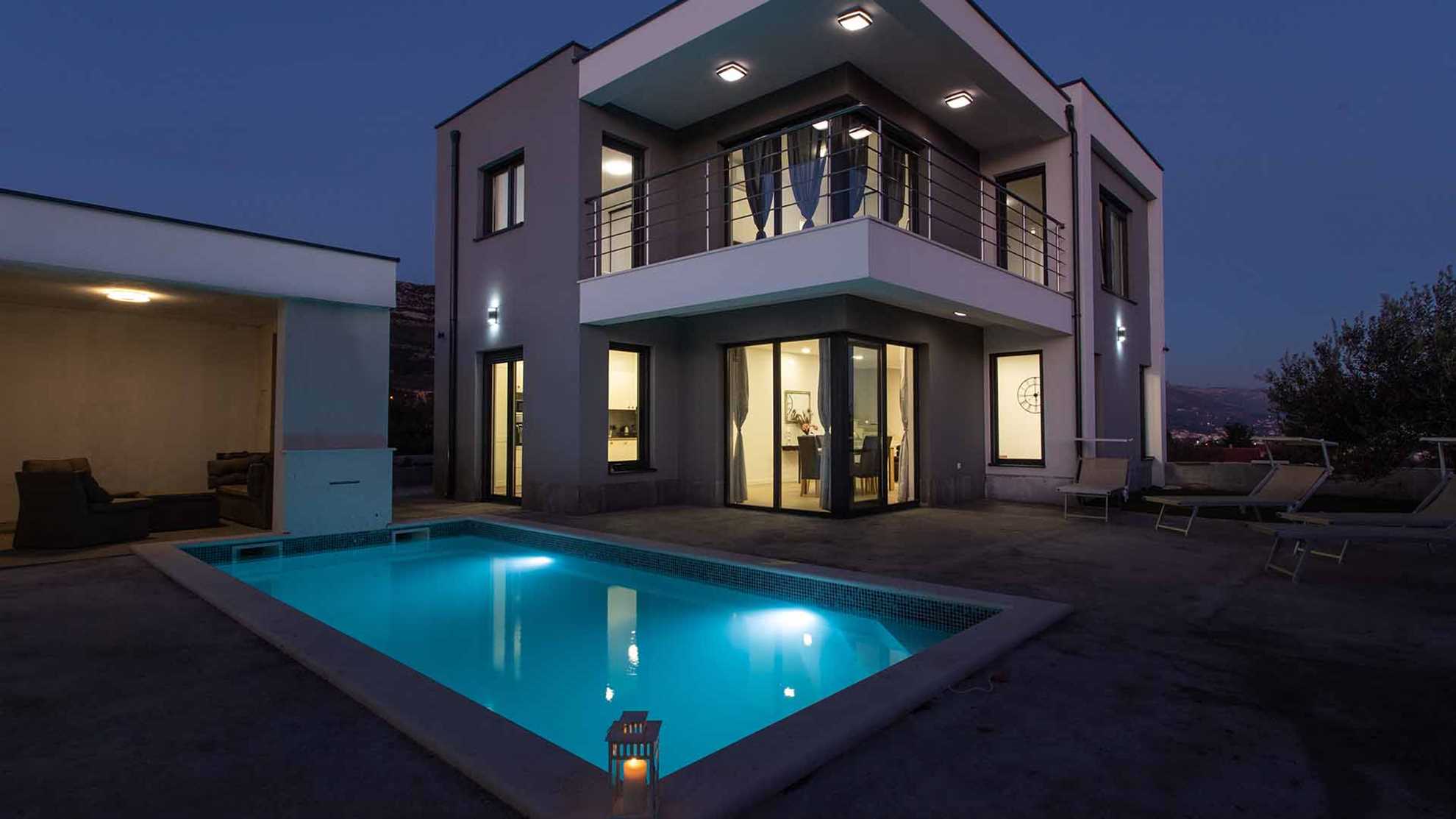 Villa Marion, Kaštel Novi