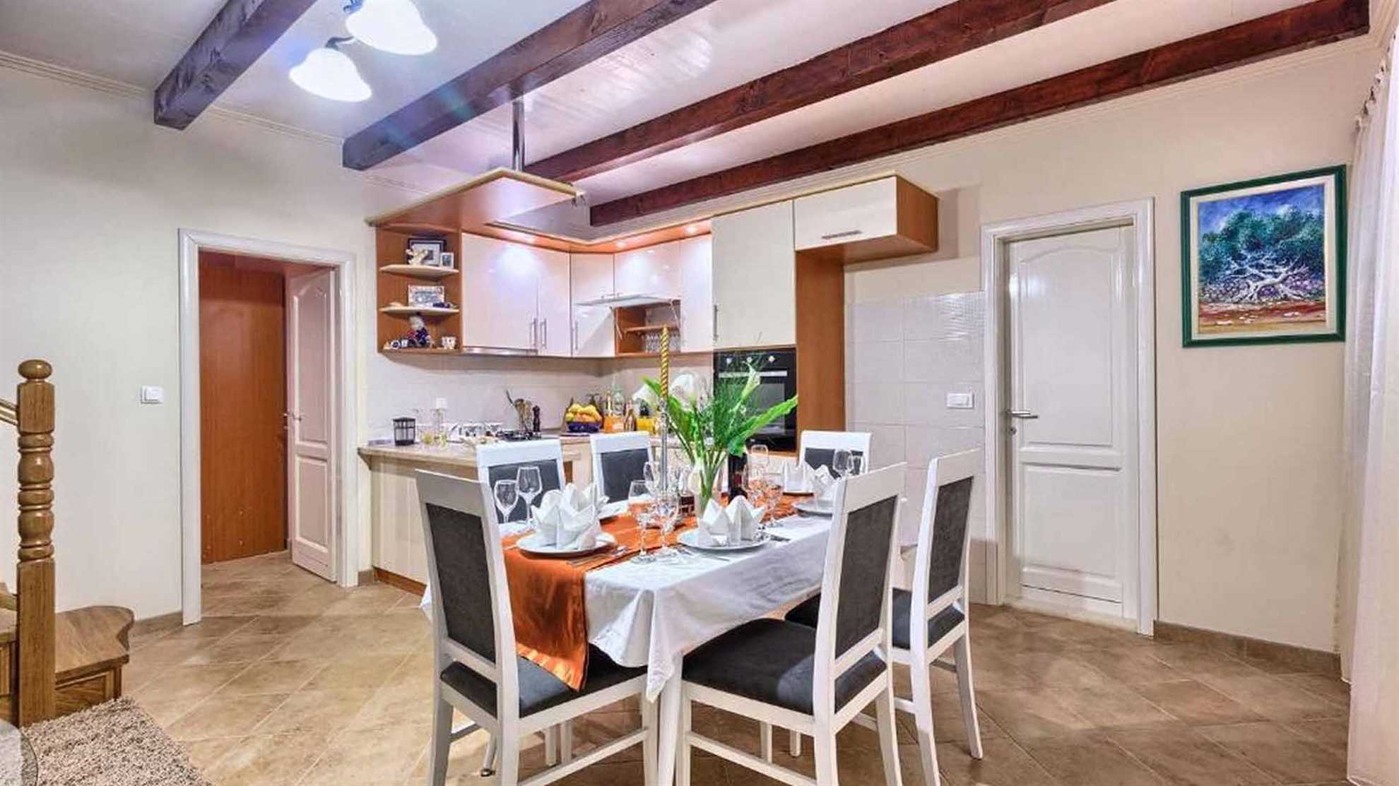 Private, beachfront villa with a swimmingpool on the island Čiovo