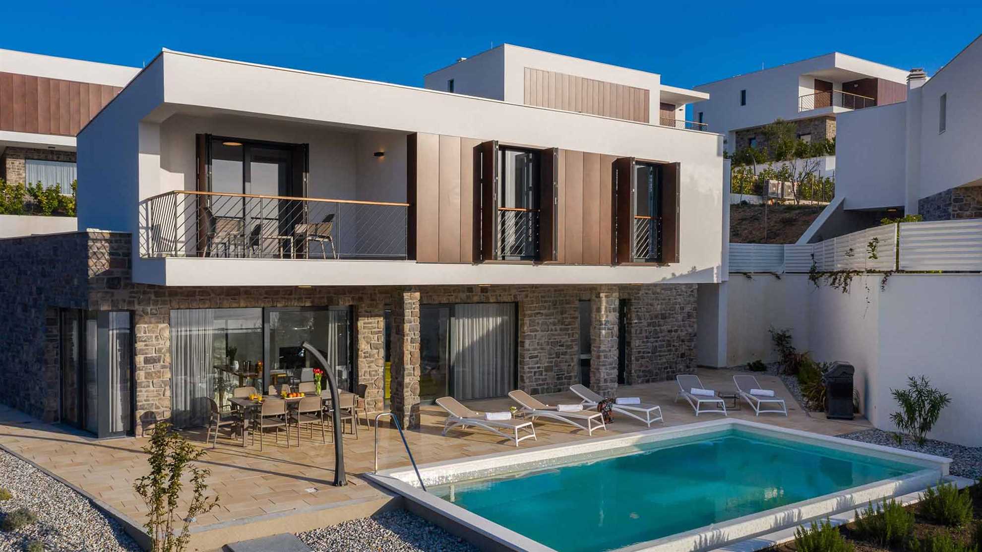 Luxurious beachfront villa with stunning sea view