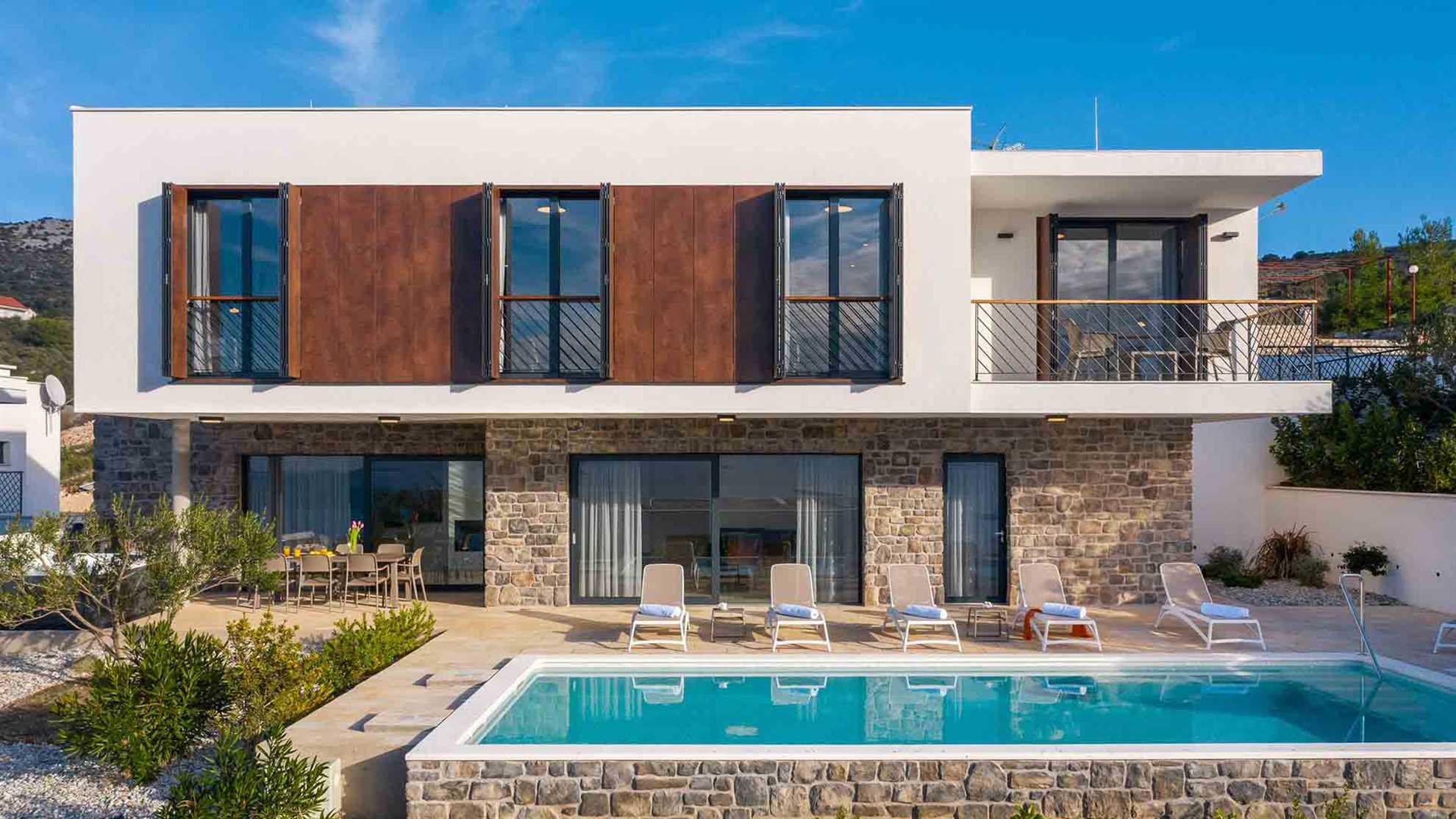 Luxury beachfront villa with swimming pool