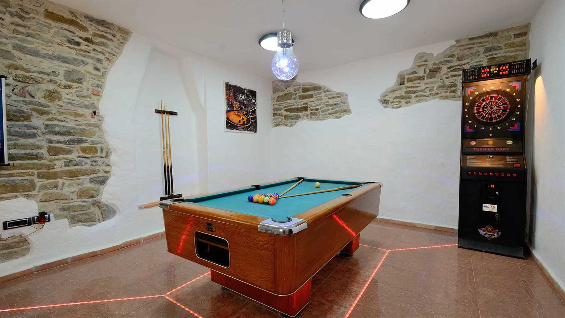Estate with four stone villas and swimming pool