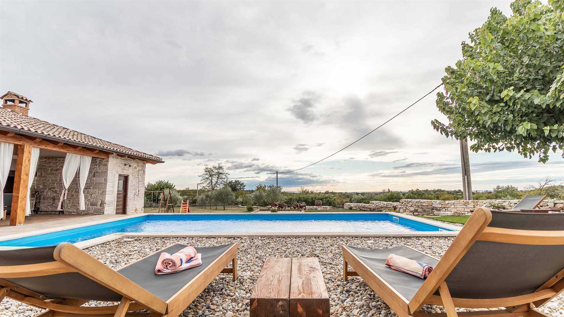 Rustical countryside villa with swimming pool