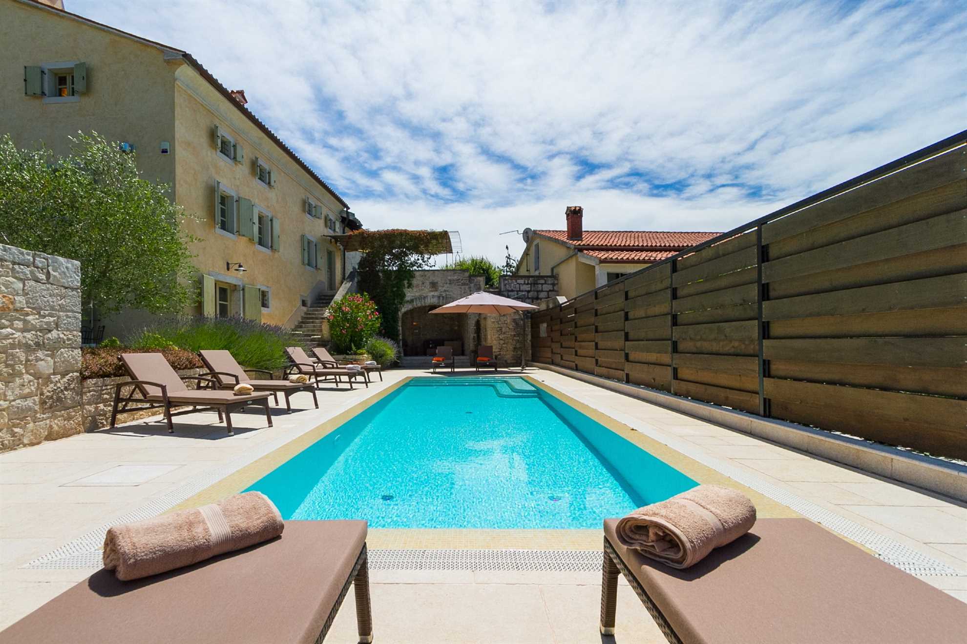 Heritage villa with a pool and bicycles