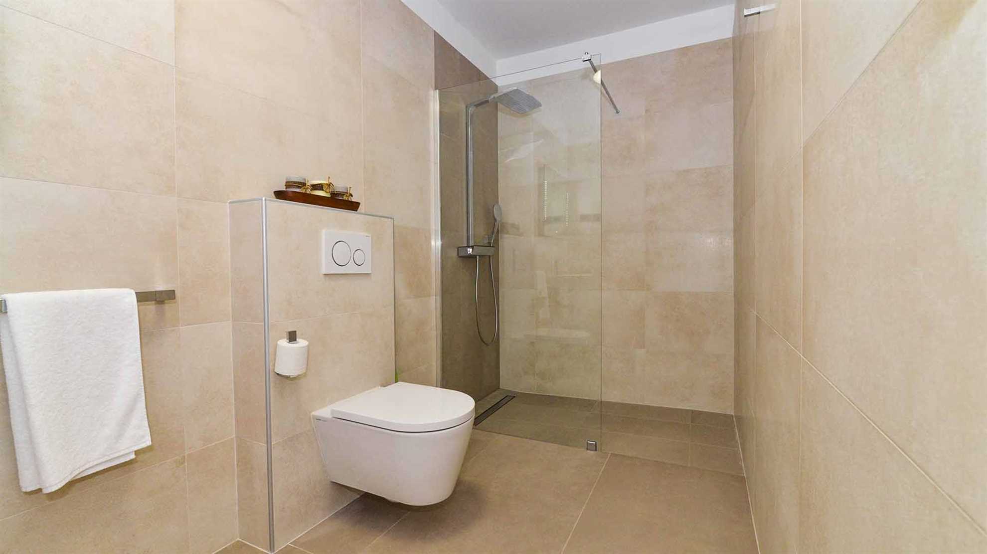 A modern villa in Nin area with sauna and a gym