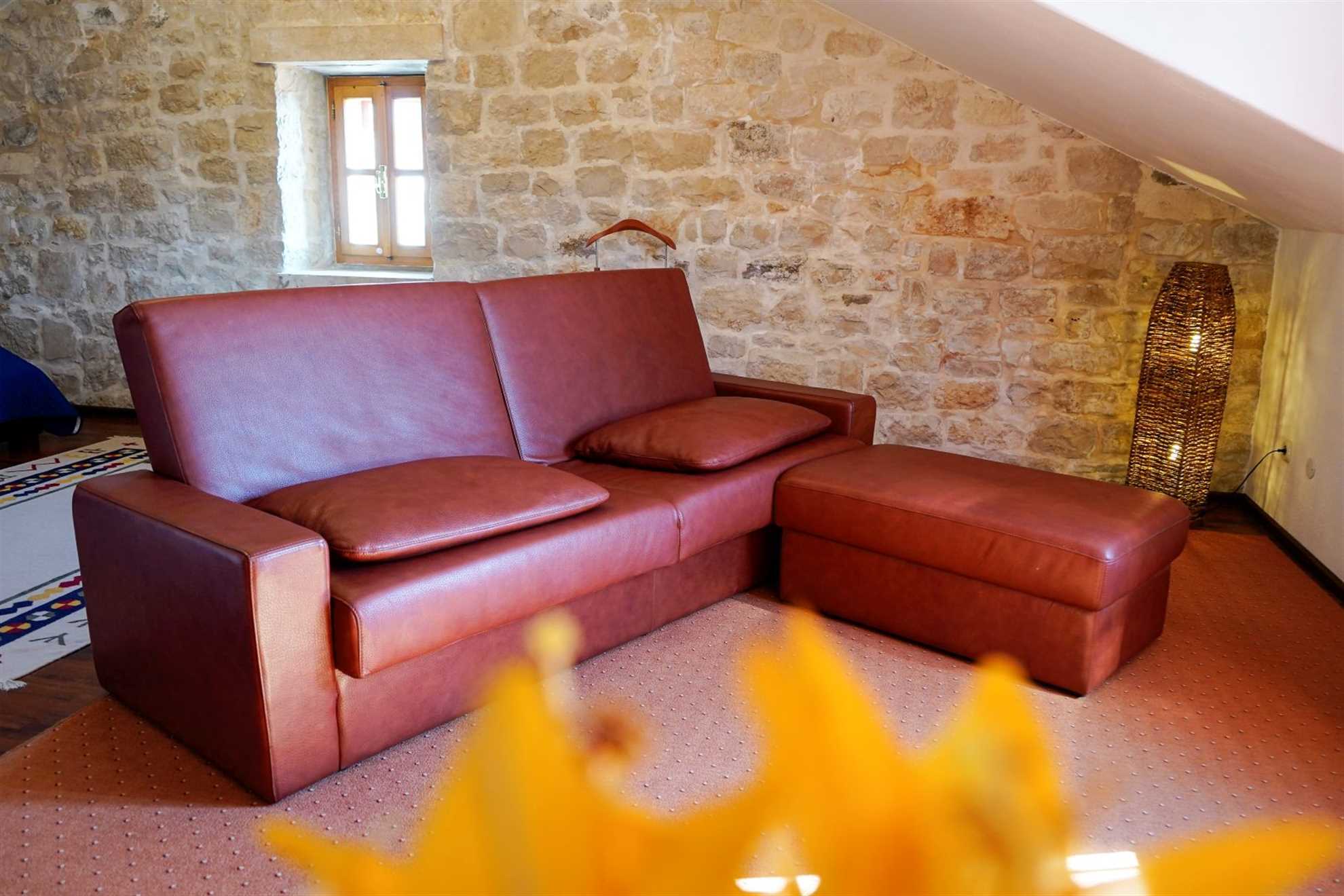 Traditional villa with swimming pool in Sumartin