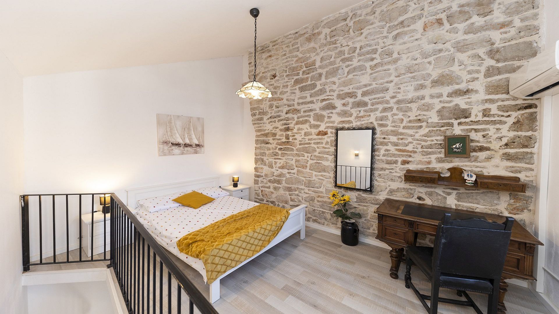 Charming stone villa in Betina