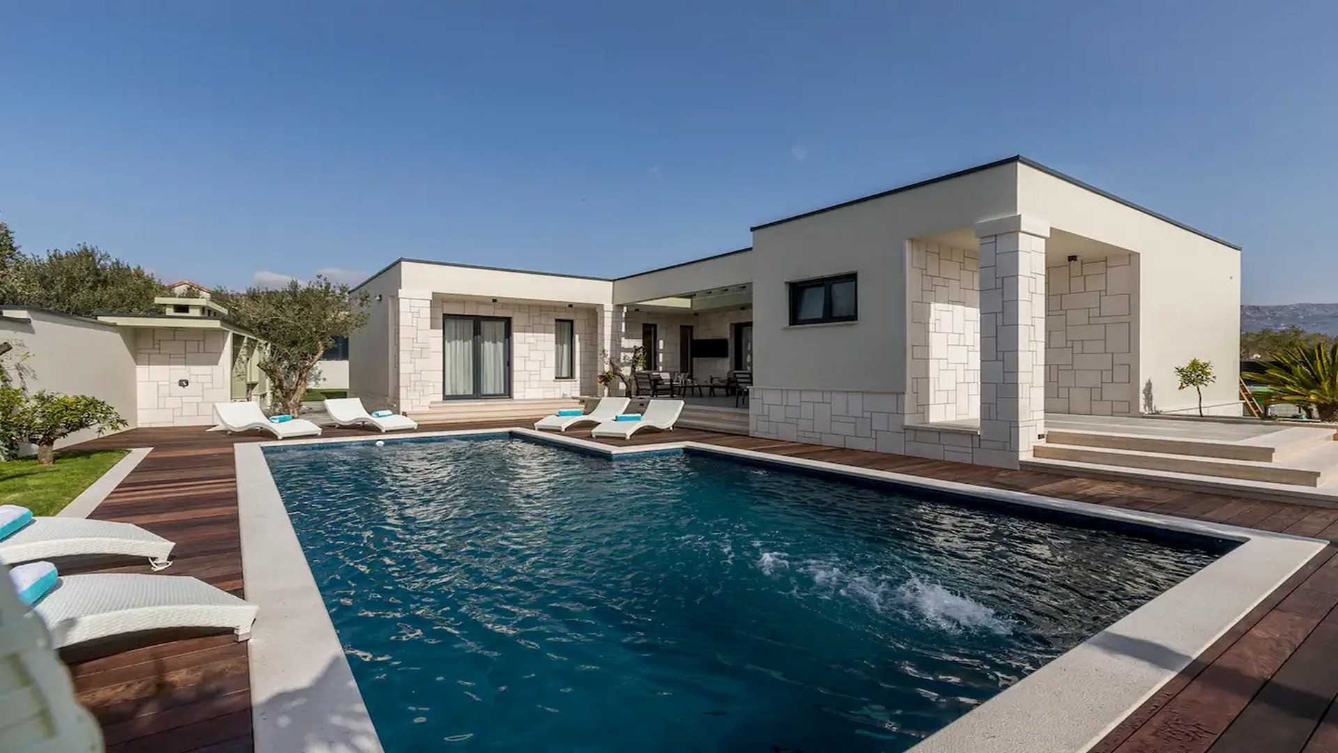 Modern villa in Kaštela