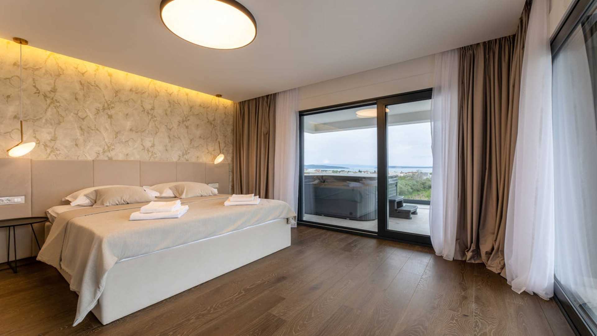 Modern villa in Kaštel Stari