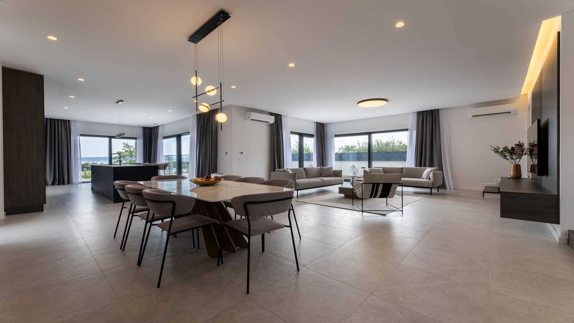 Modern villa in Kaštel Stari