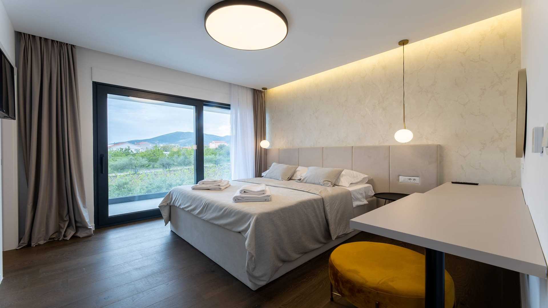 Modern villa in Kaštel Stari