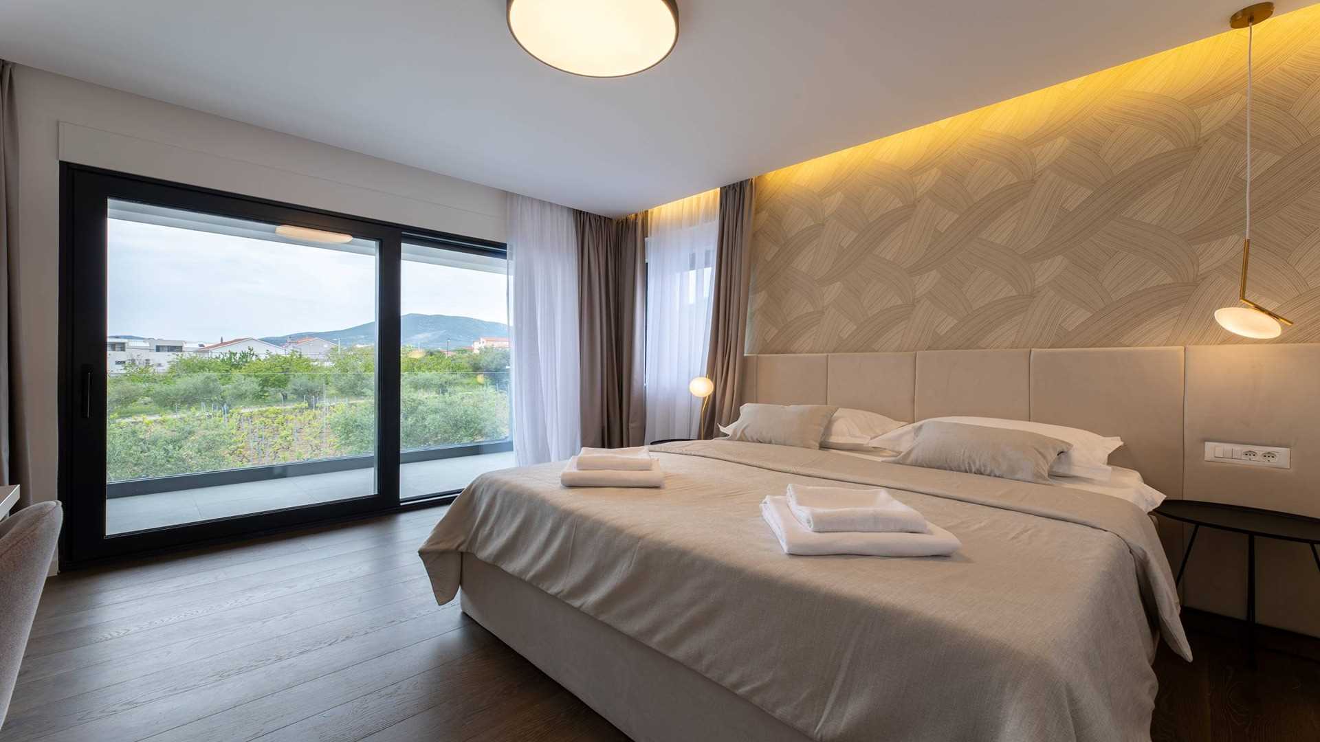 Modern villa in Kaštel Stari