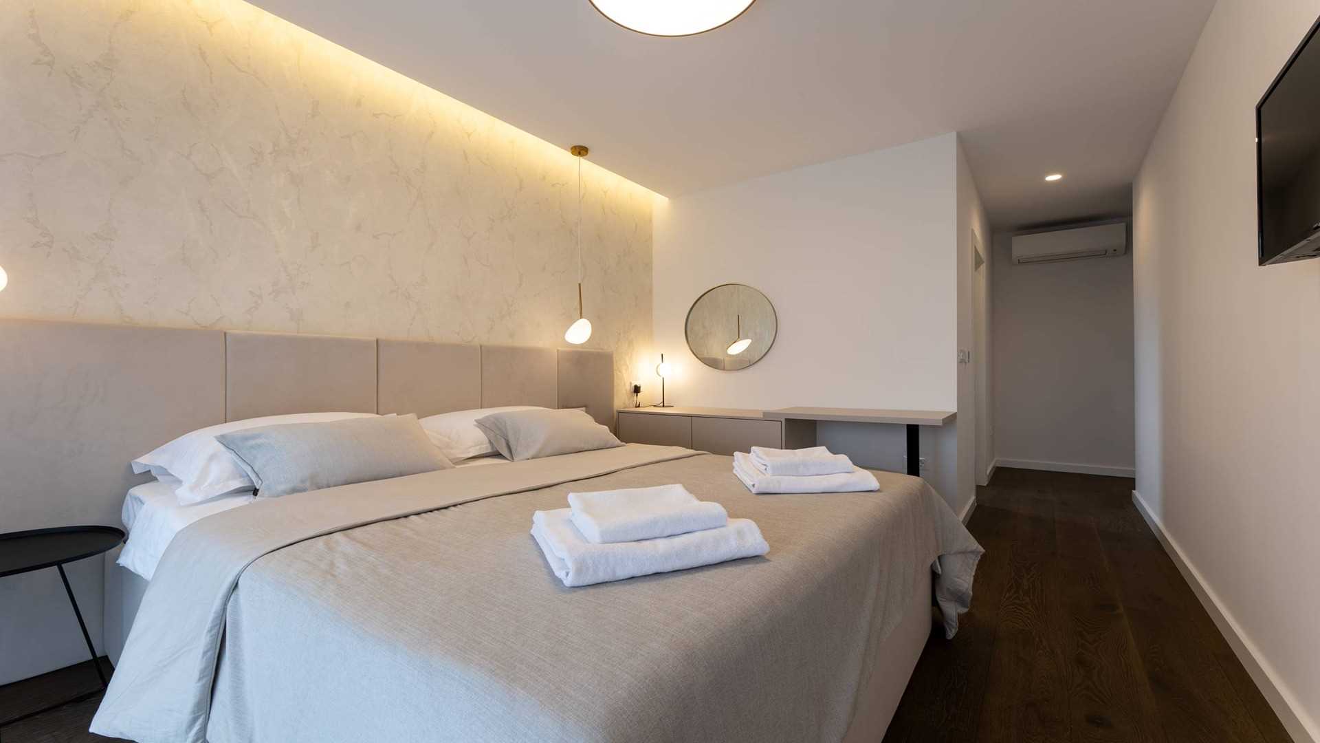 Modern villa in Kaštel Stari