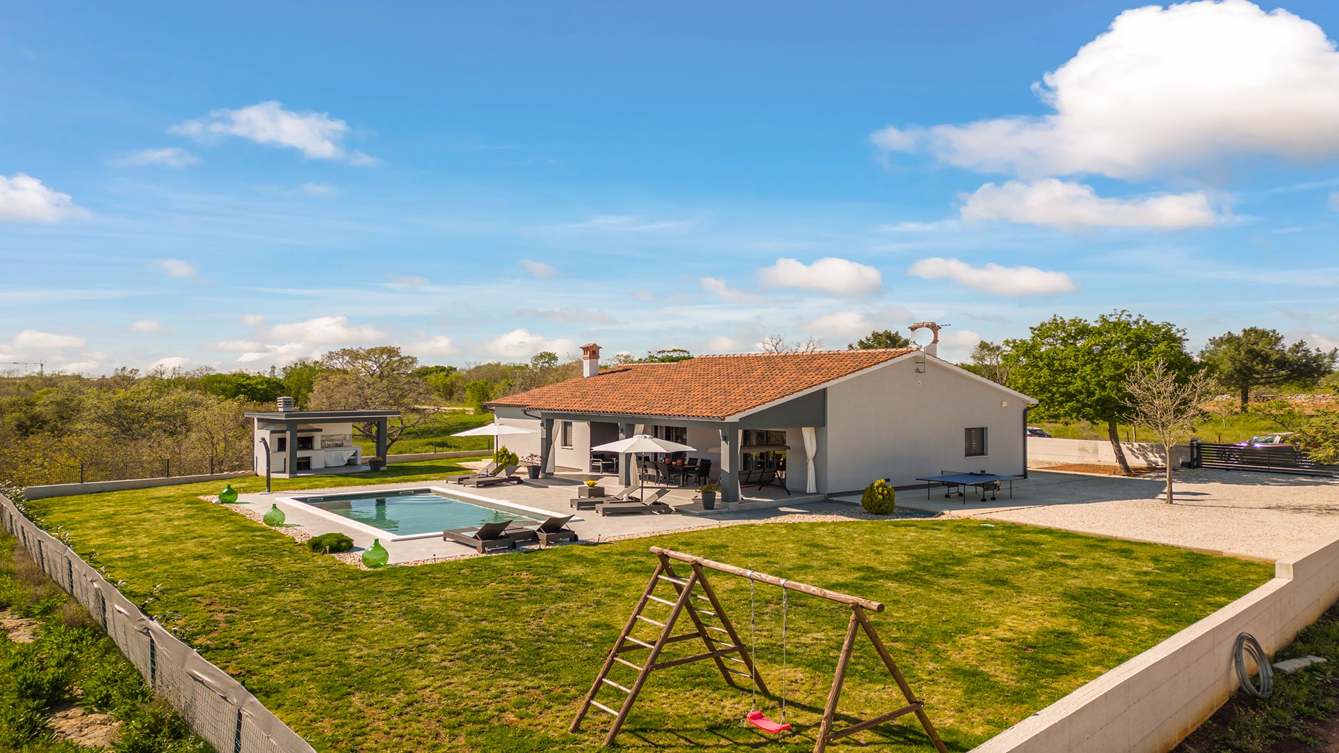 Charming villa with swimming pool in Bale