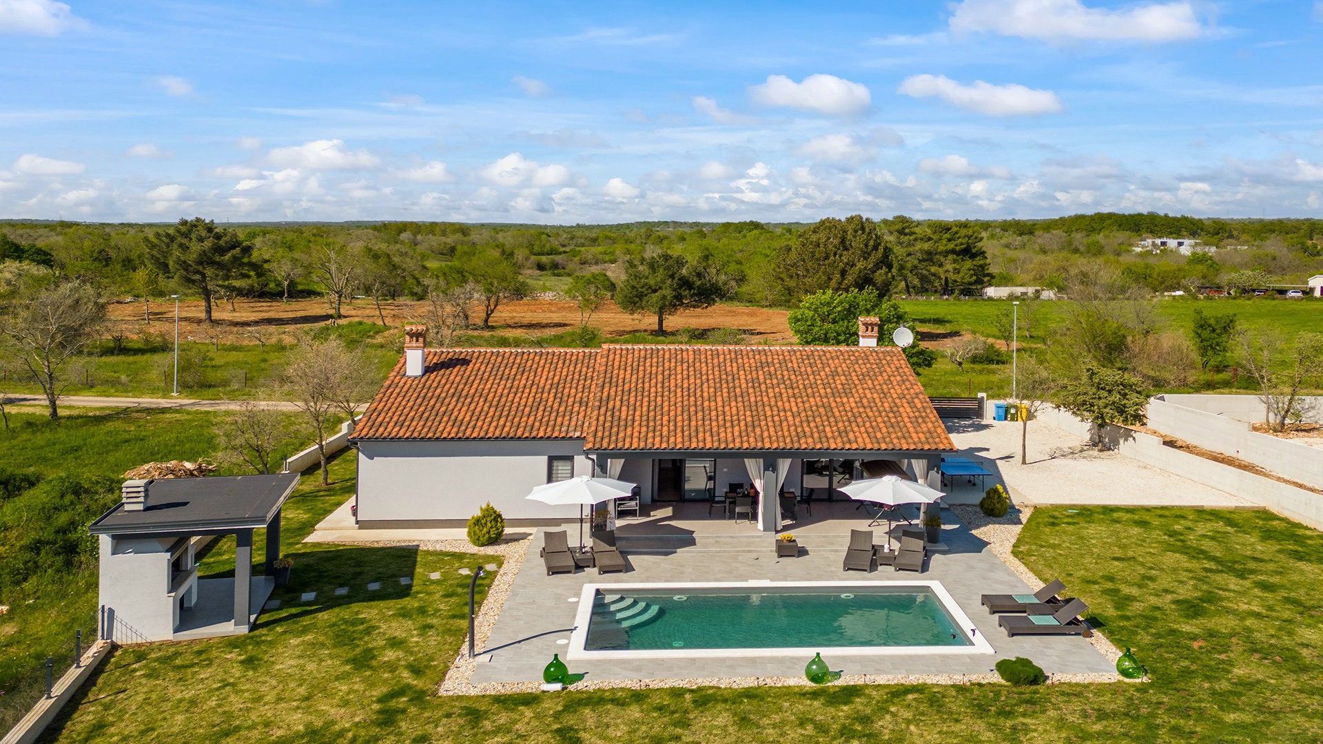 Charming villa with swimming pool in Bale