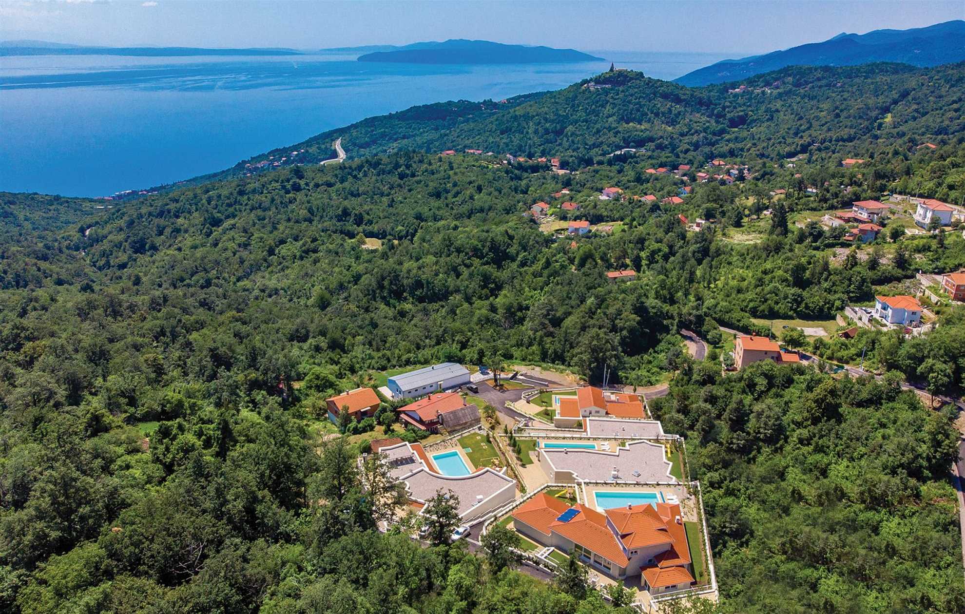 Villa in Veprinac with a gym, sauna and a jacuzzi