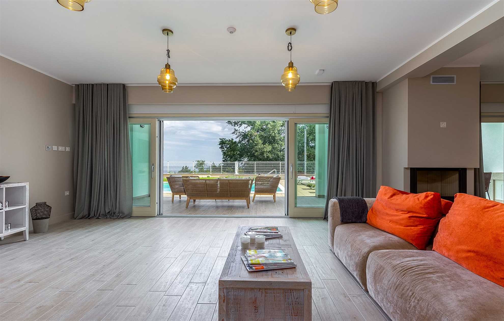 Villa in Veprinac with a gym, sauna and a jacuzzi