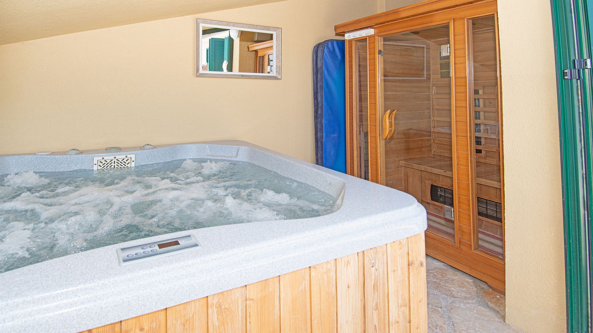 Charming villa for a couple in Betiga