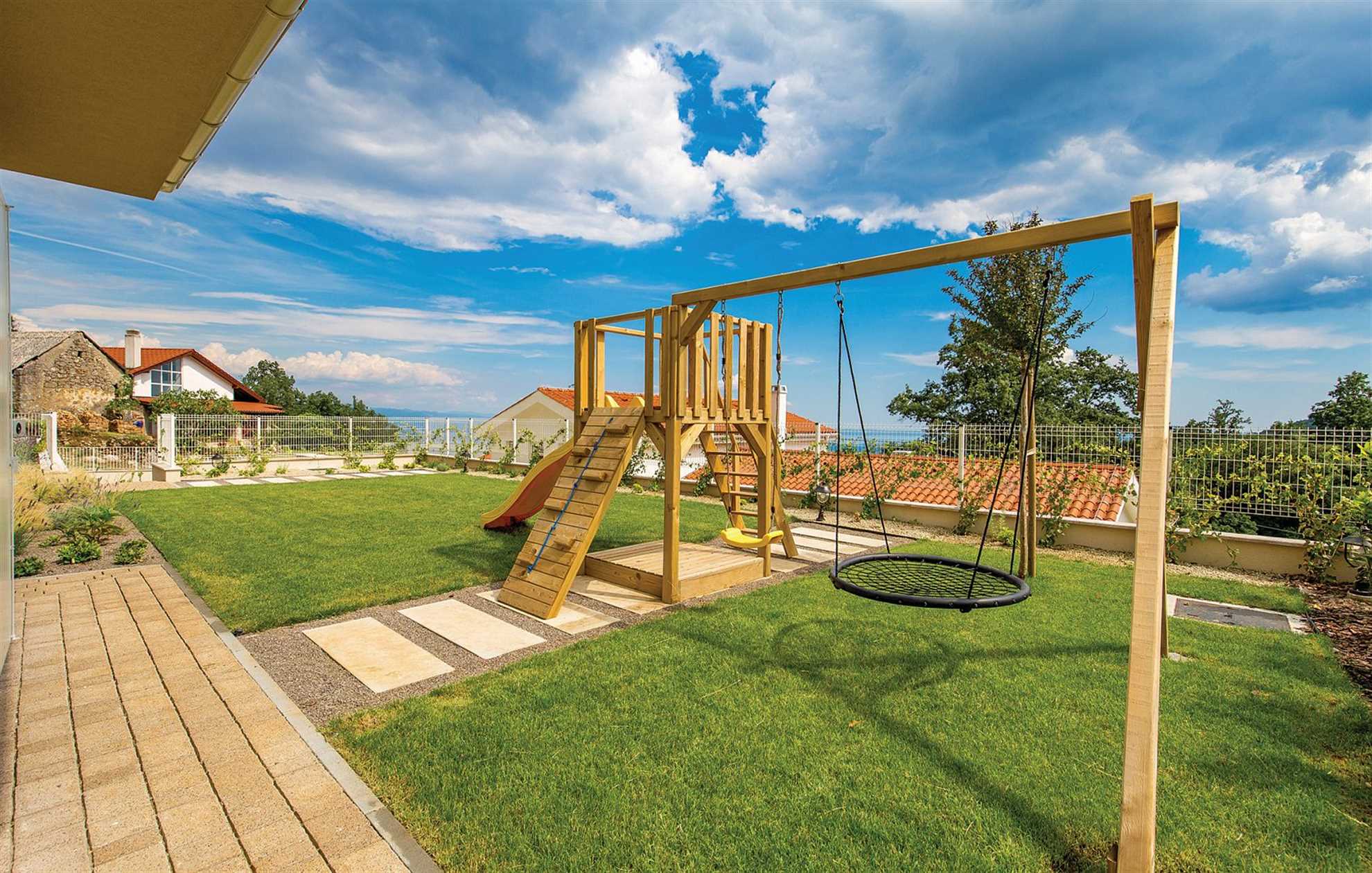 Villa in Veprinac with a pool, sauna and a jacuzzi