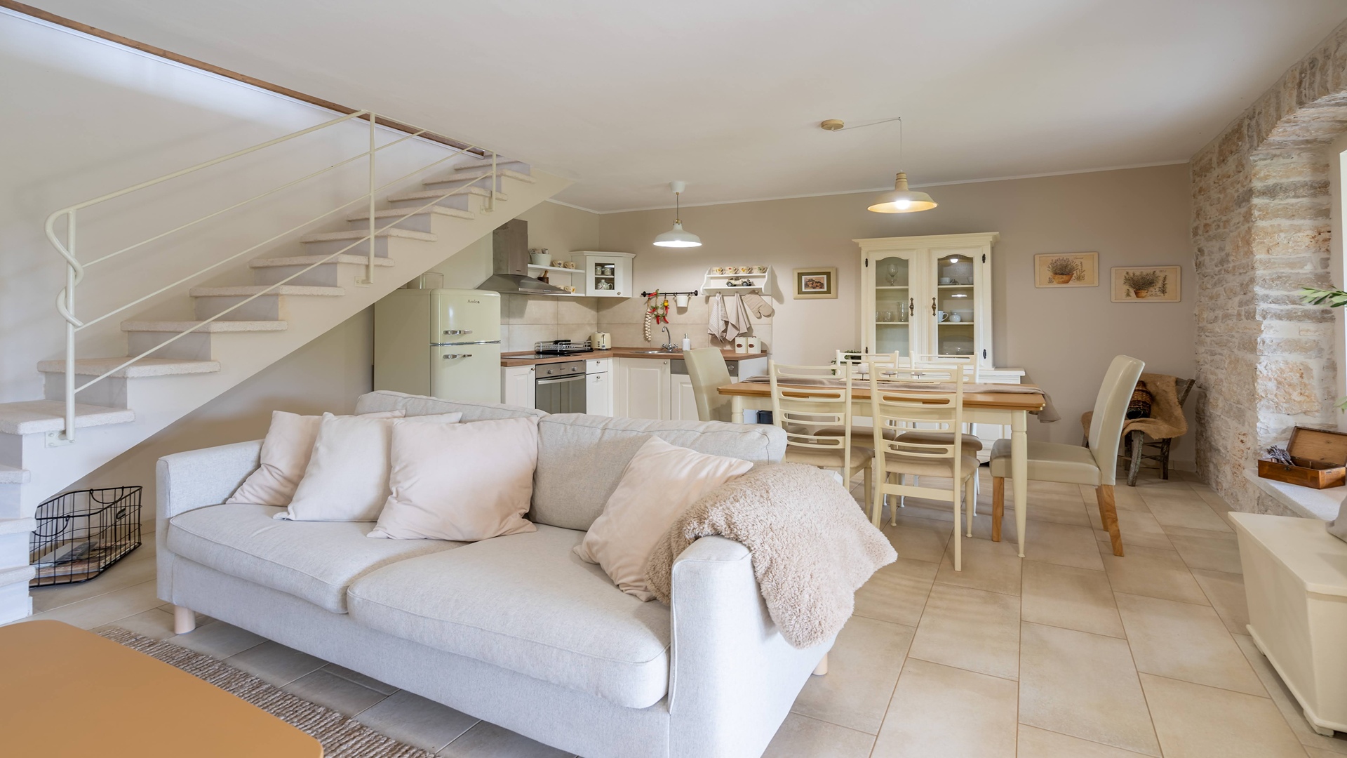 Cozy and charming villa in Tinjan