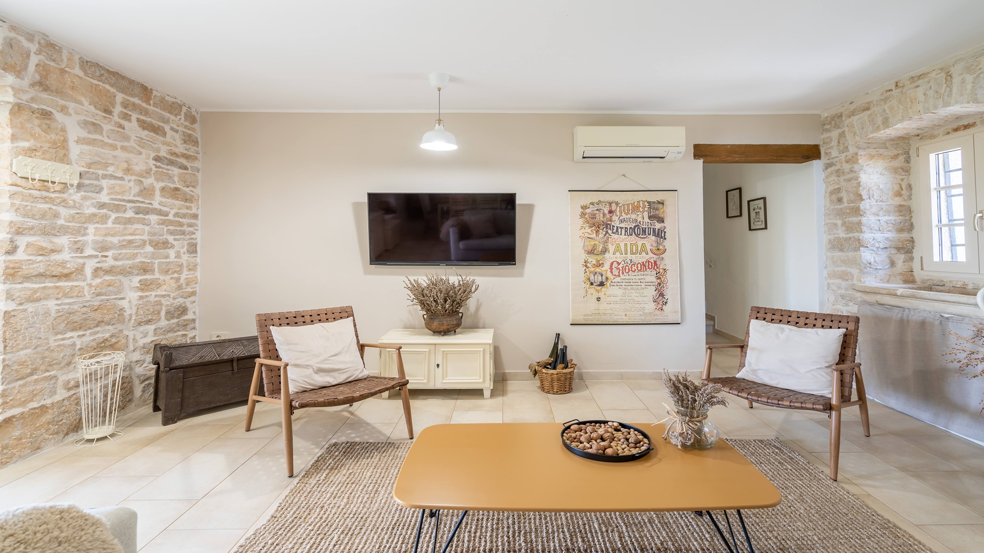 Cozy and charming villa in Tinjan