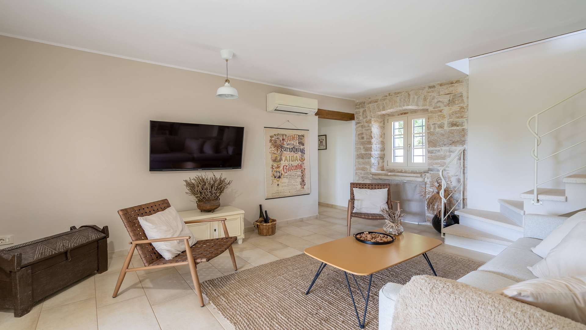 Cozy and charming villa in Tinjan