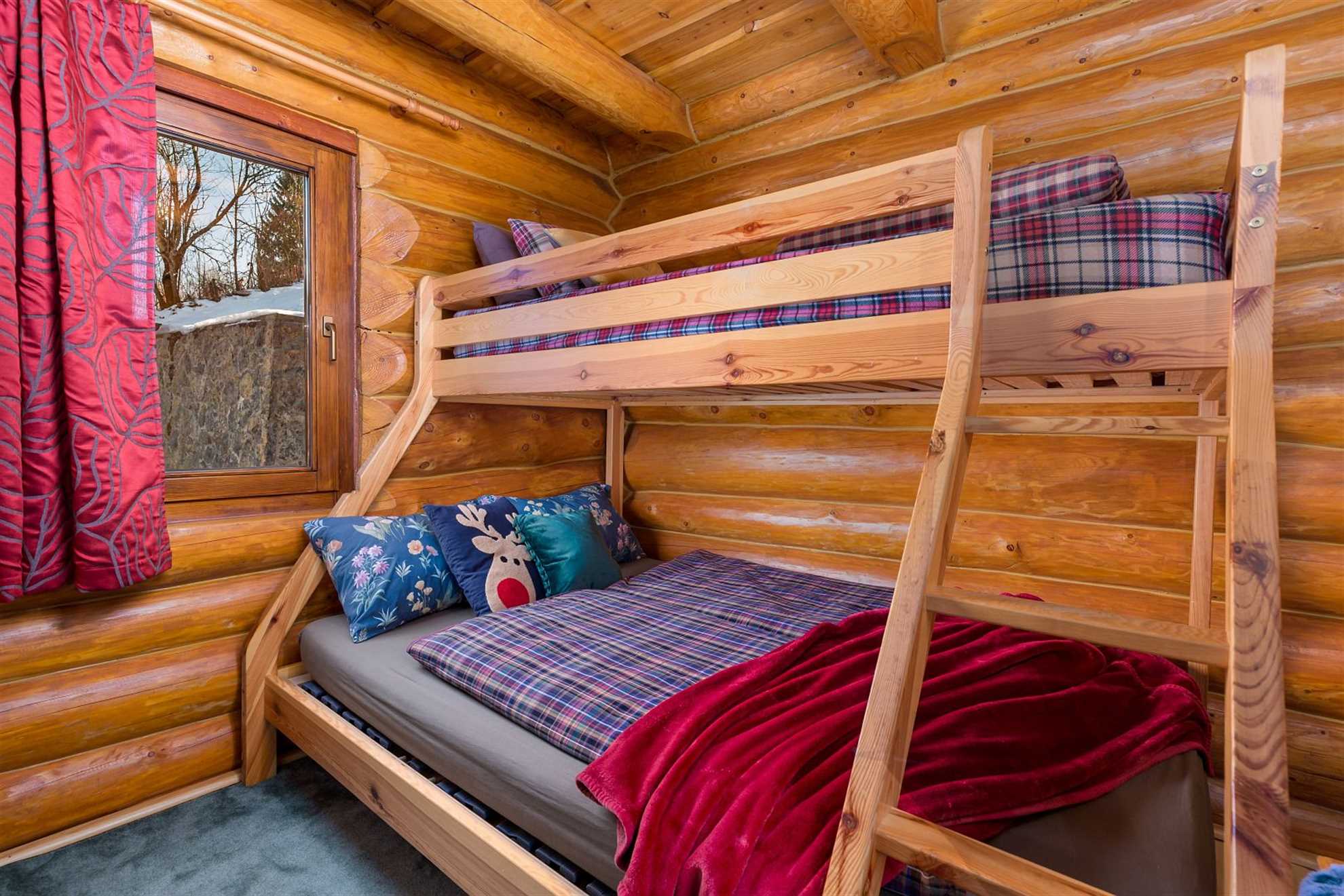 Luxury Cottage with wellness area in Kupjak