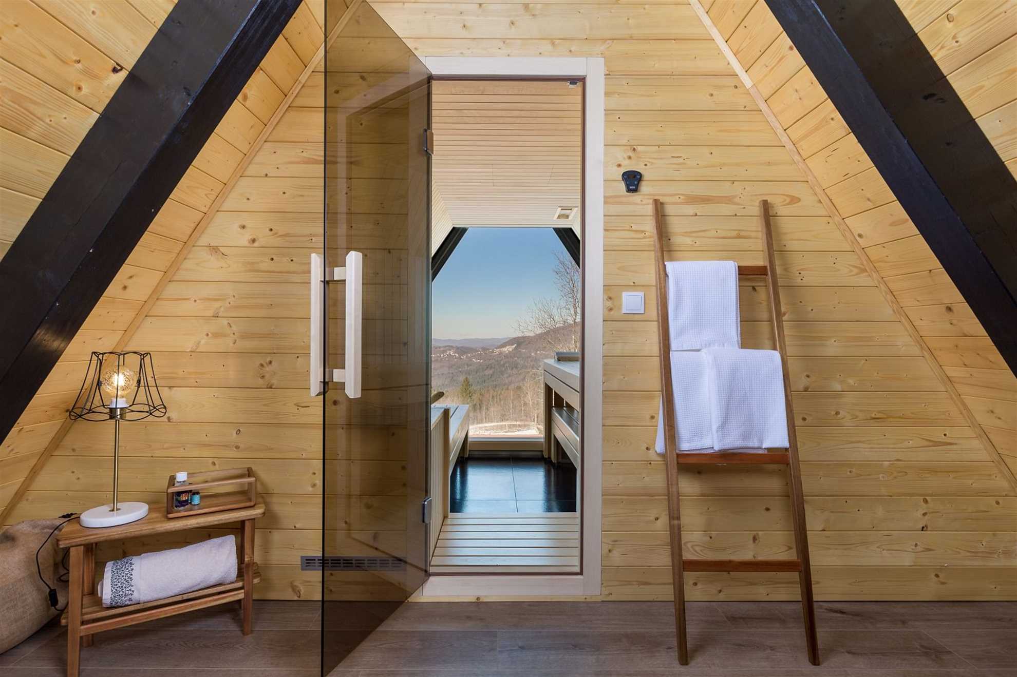 Luxury Cottage with wellness area in Kupjak