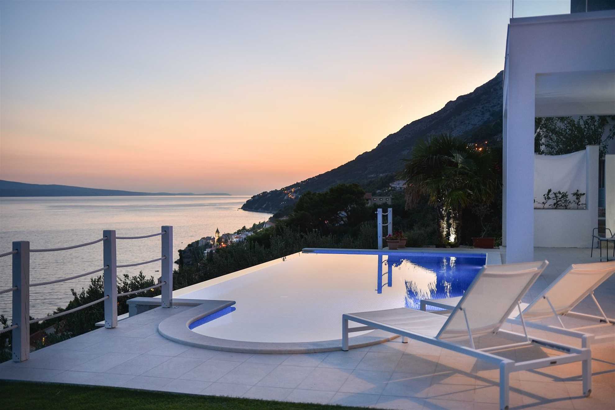 Beautiful villa with stunning view in Pisak