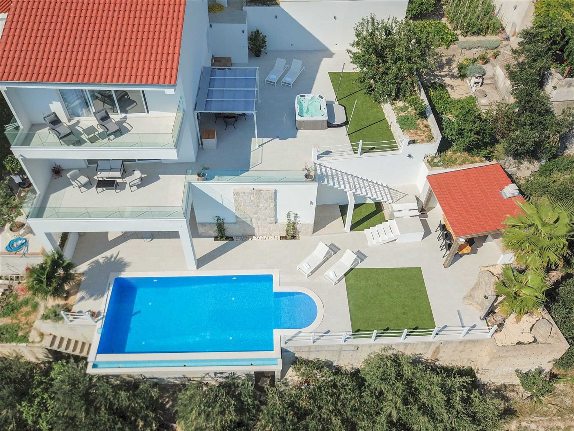 Beautiful villa with stunning view in Pisak