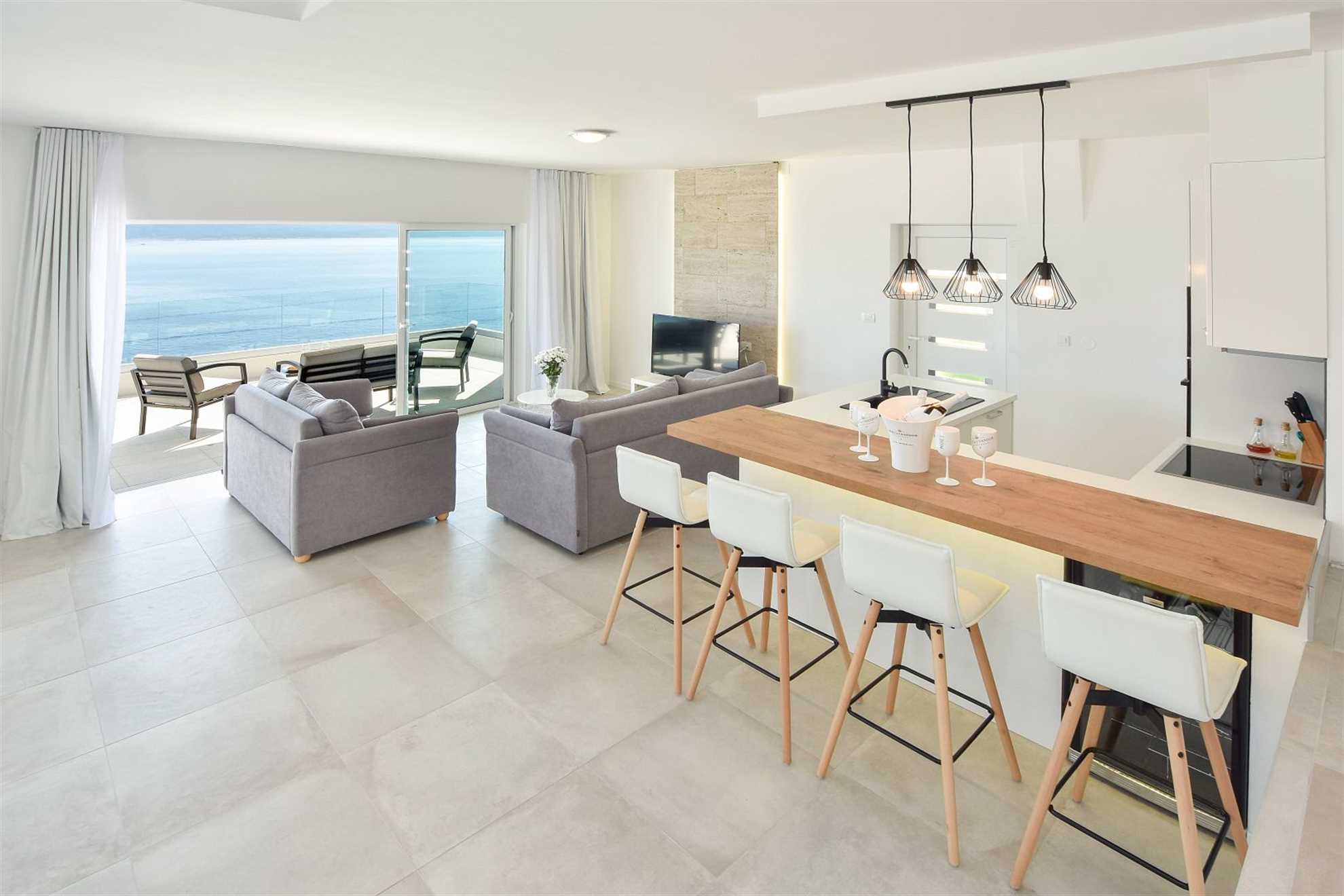 Beautiful villa with stunning view in Pisak