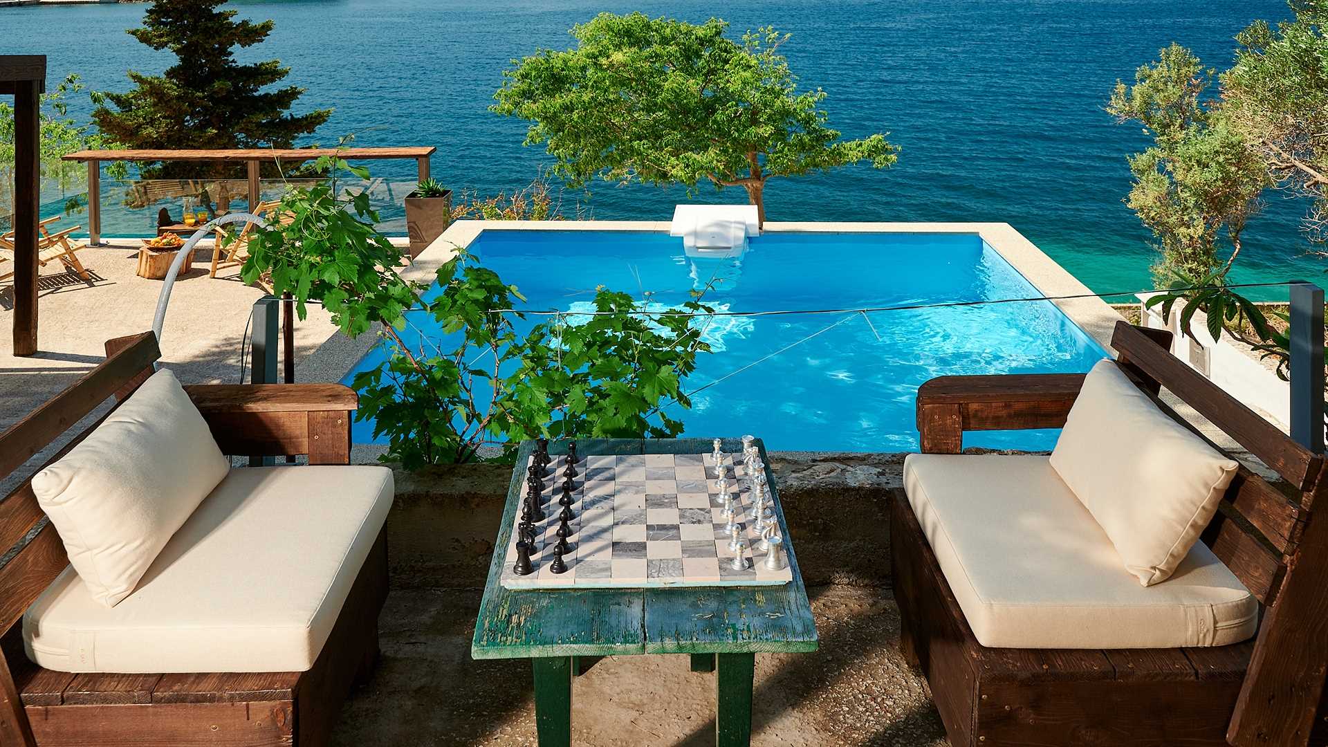 Charming beachfront villa with pool