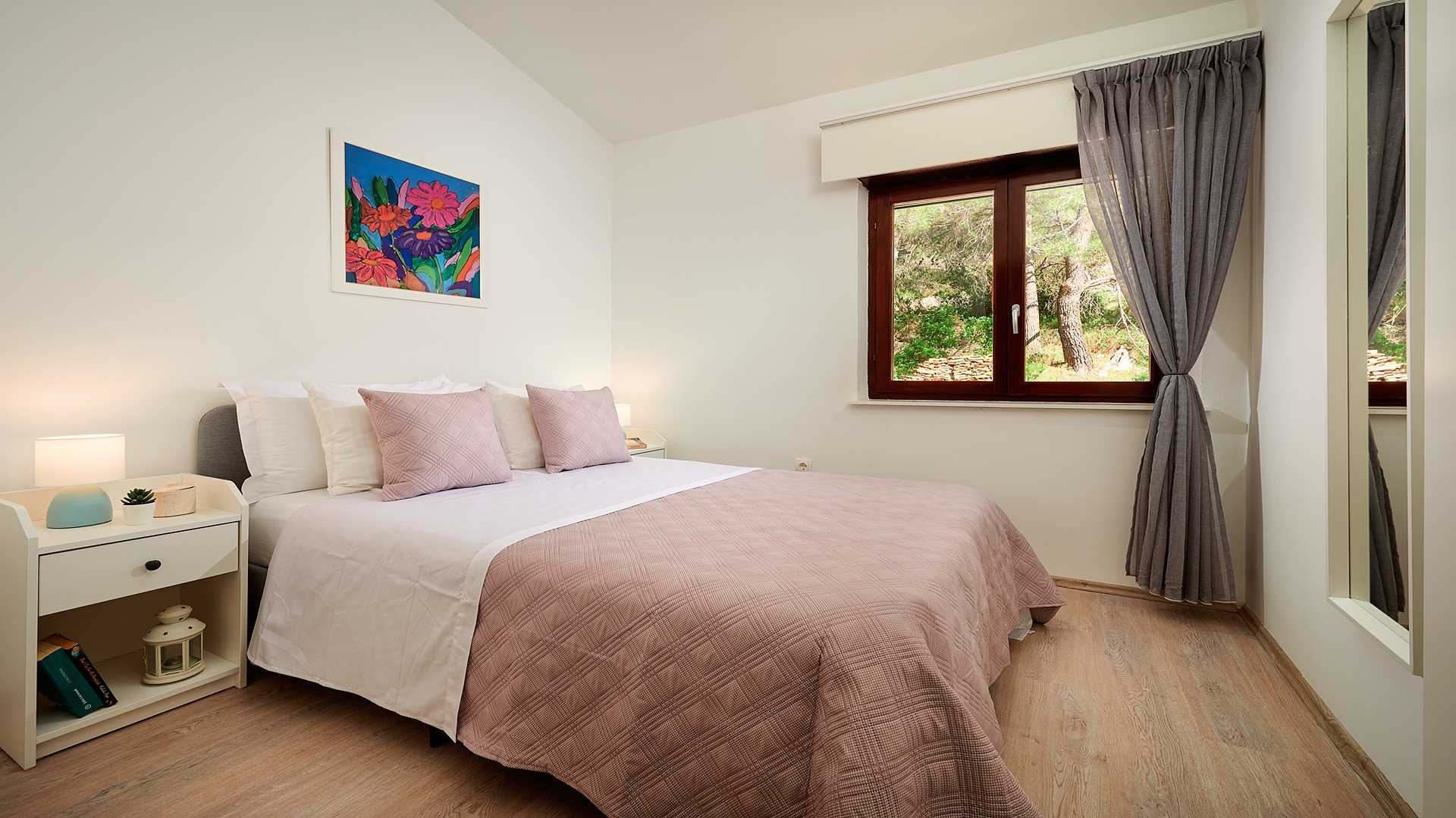 Charming beachfront villa with pool