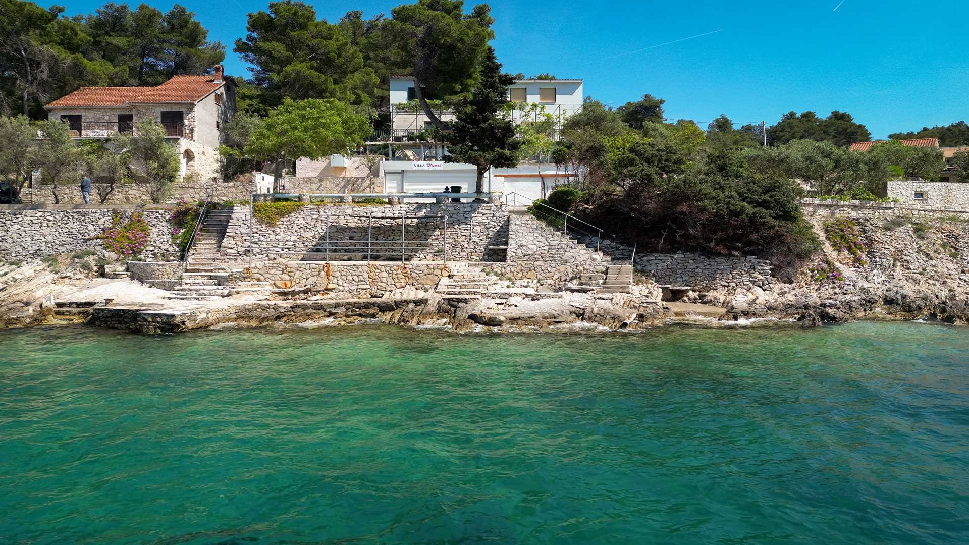 Charming beachfront villa with pool