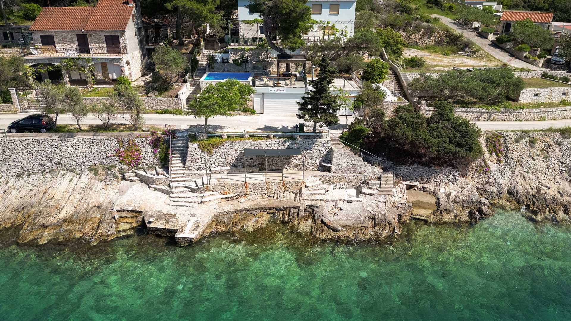 Charming beachfront villa with pool