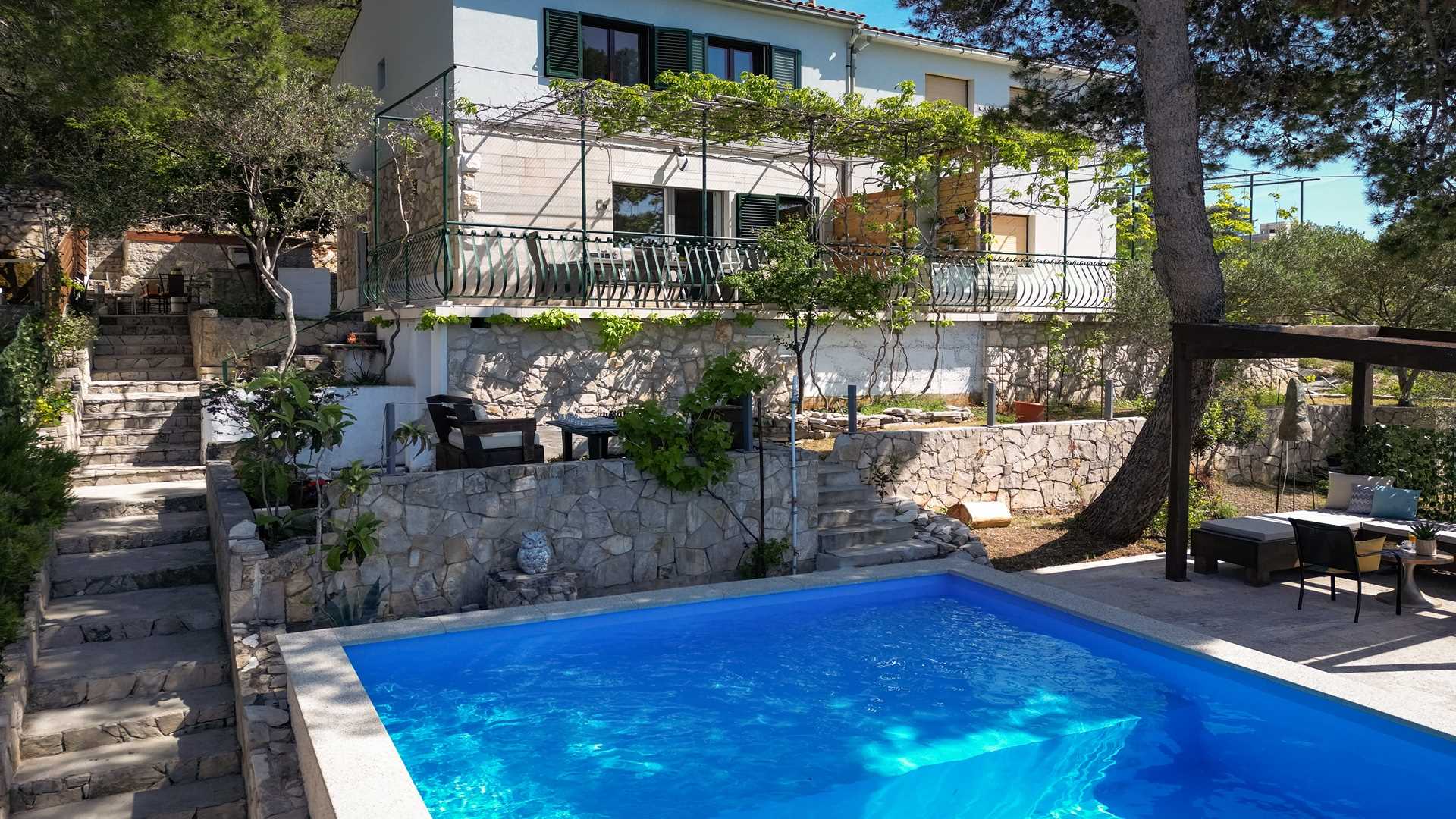 Charming beachfront villa with pool