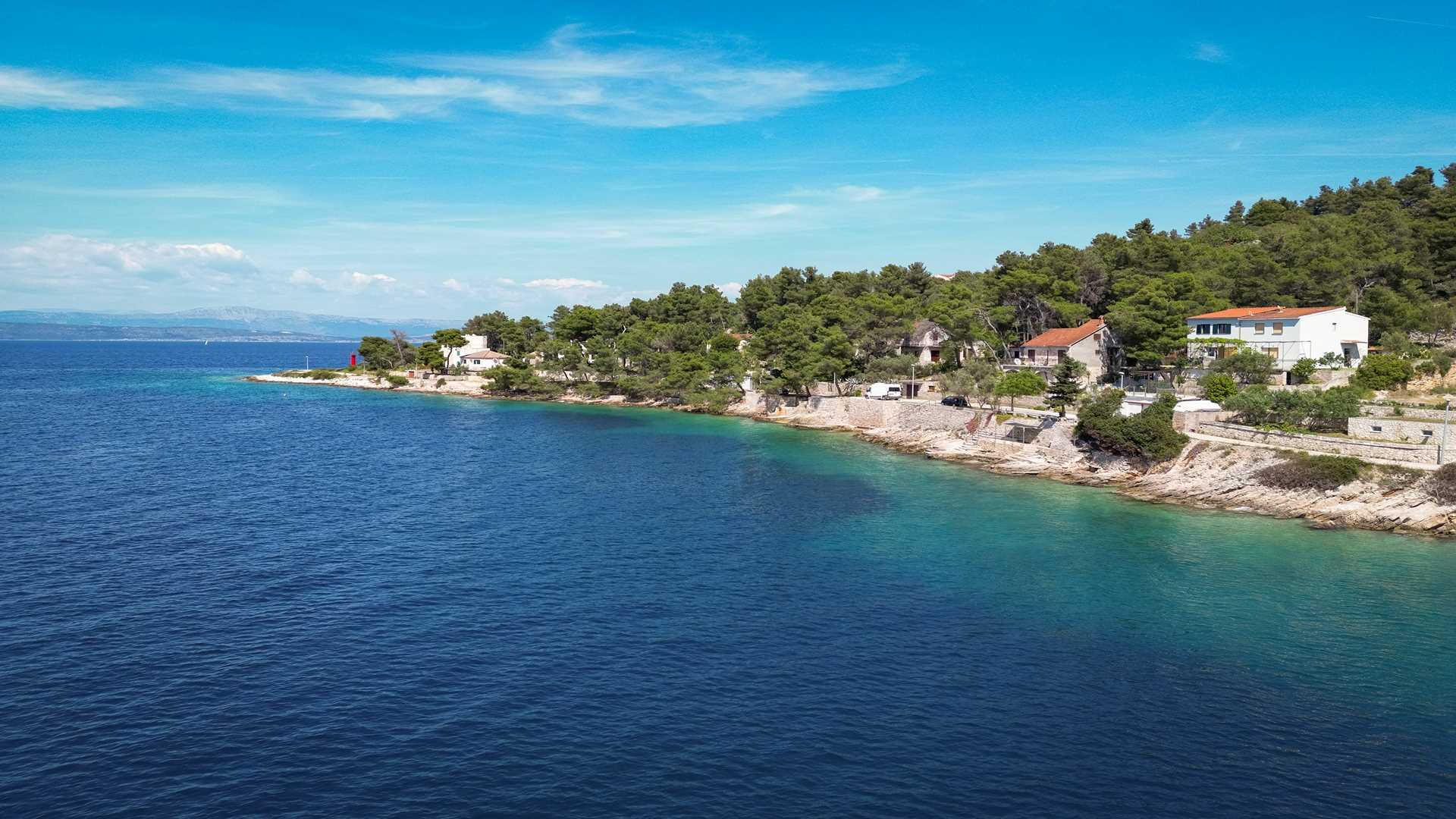 Charming beachfront villa with pool