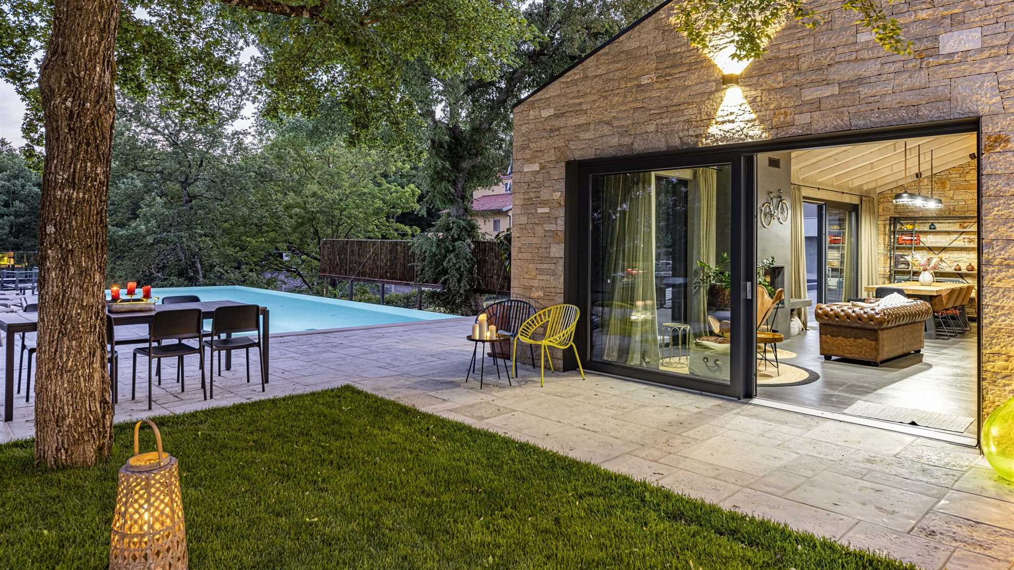 Amazing villa with modern architecture and pool