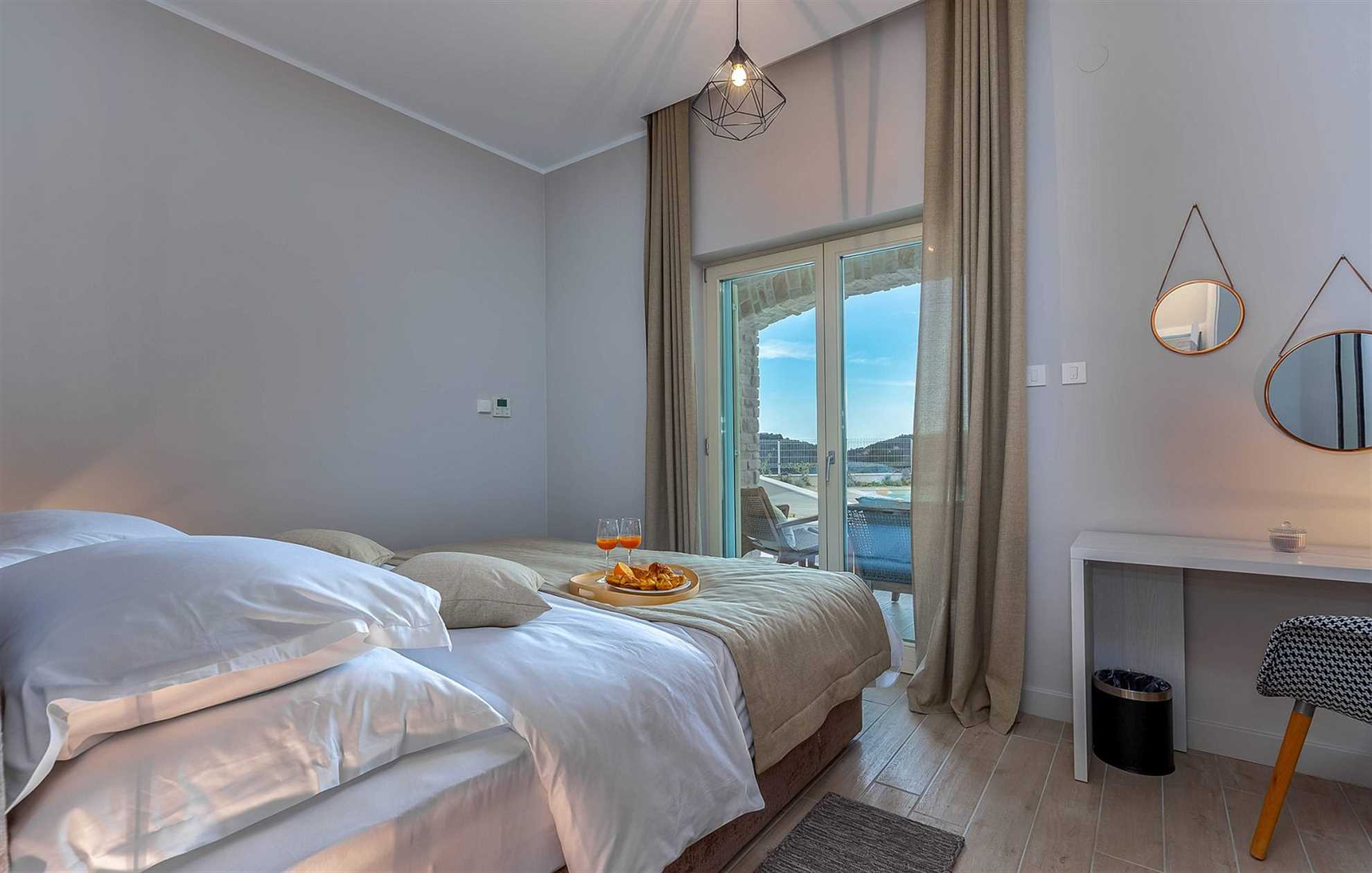 Family villa in Veprinac with a swimming pool