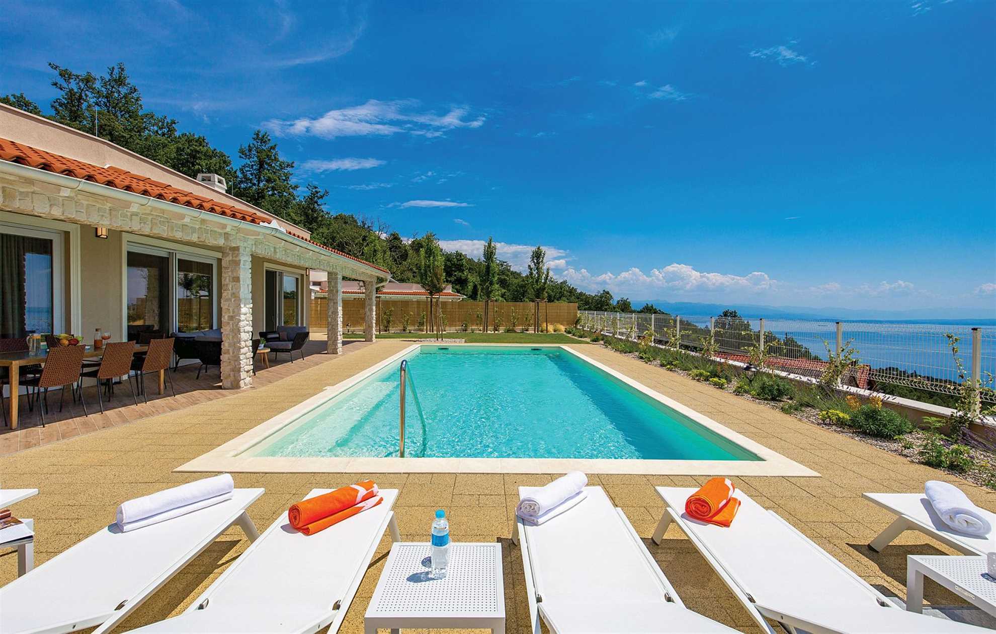 Villa in Veprinac with a stunning view