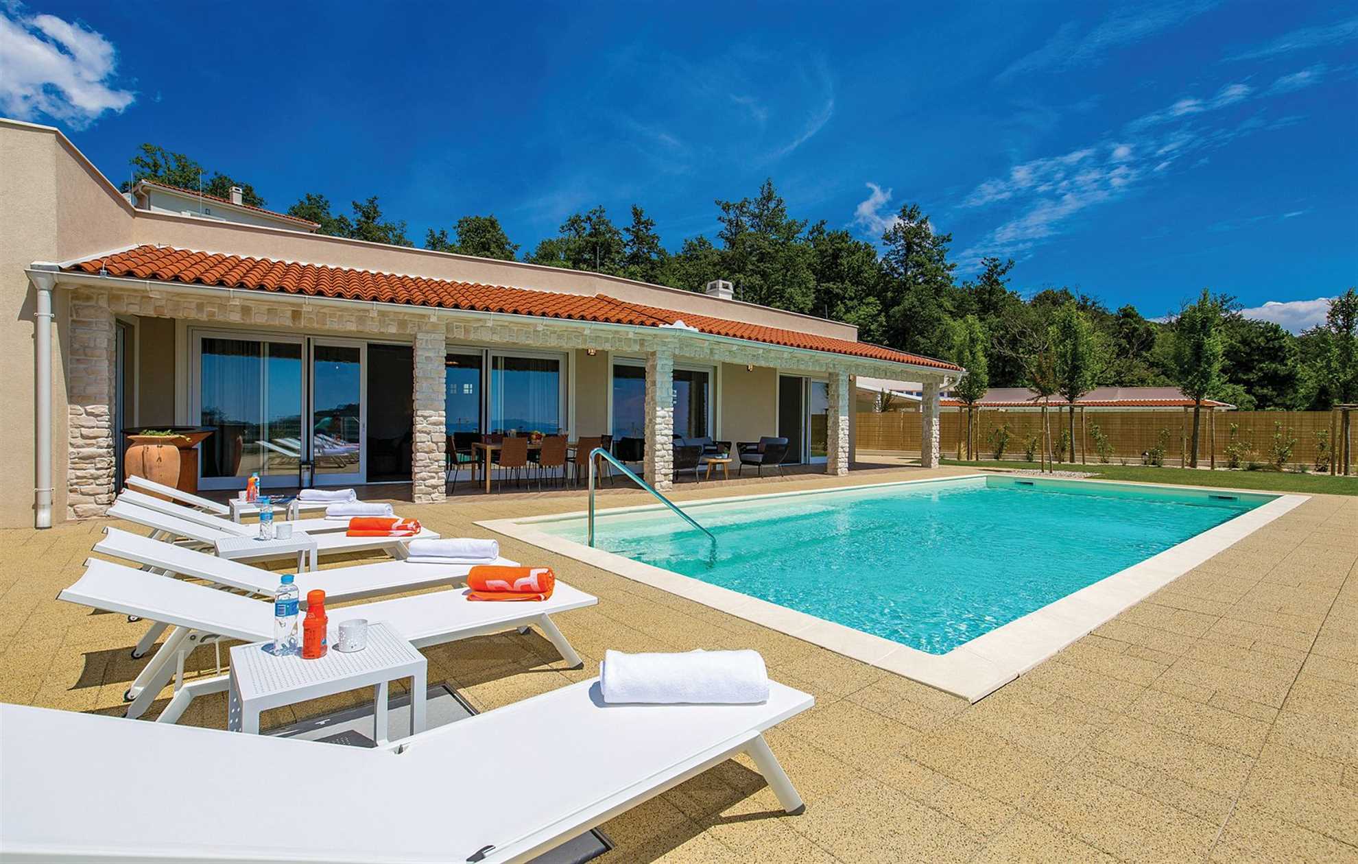 Villa in Veprinac with a stunning view