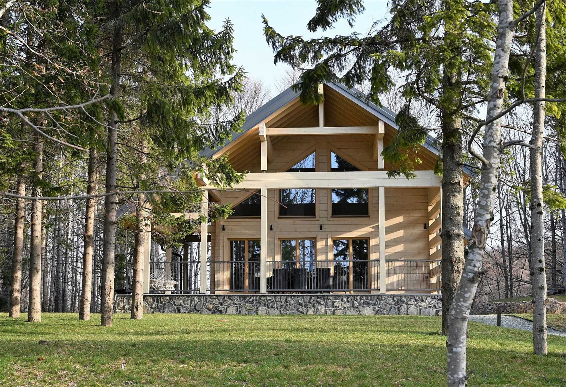 A luxury mountain cabin in Stari Laz featuring a finnish sauna