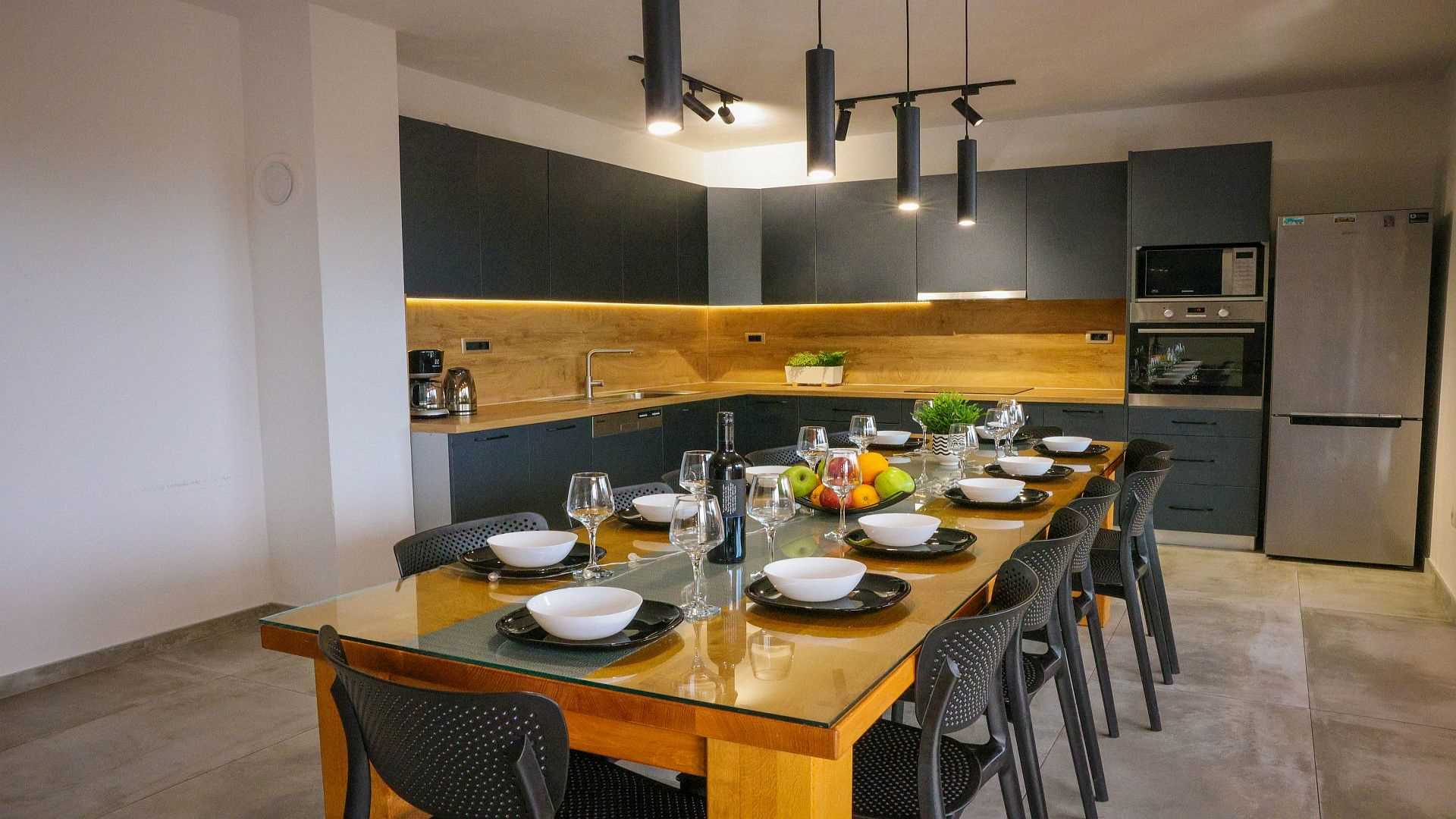 Villa Olea, Rudine