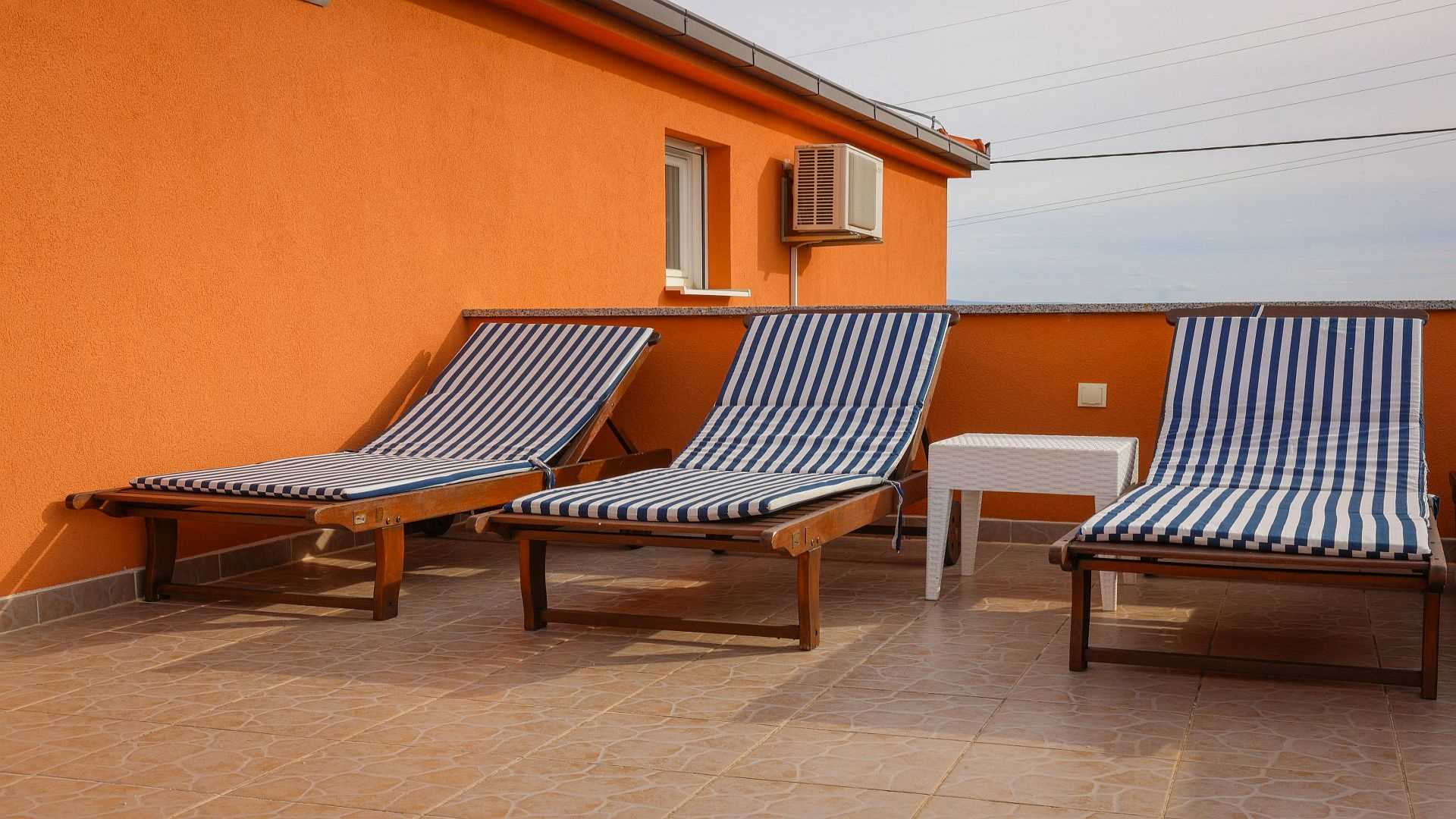 Villa Olea, Rudine