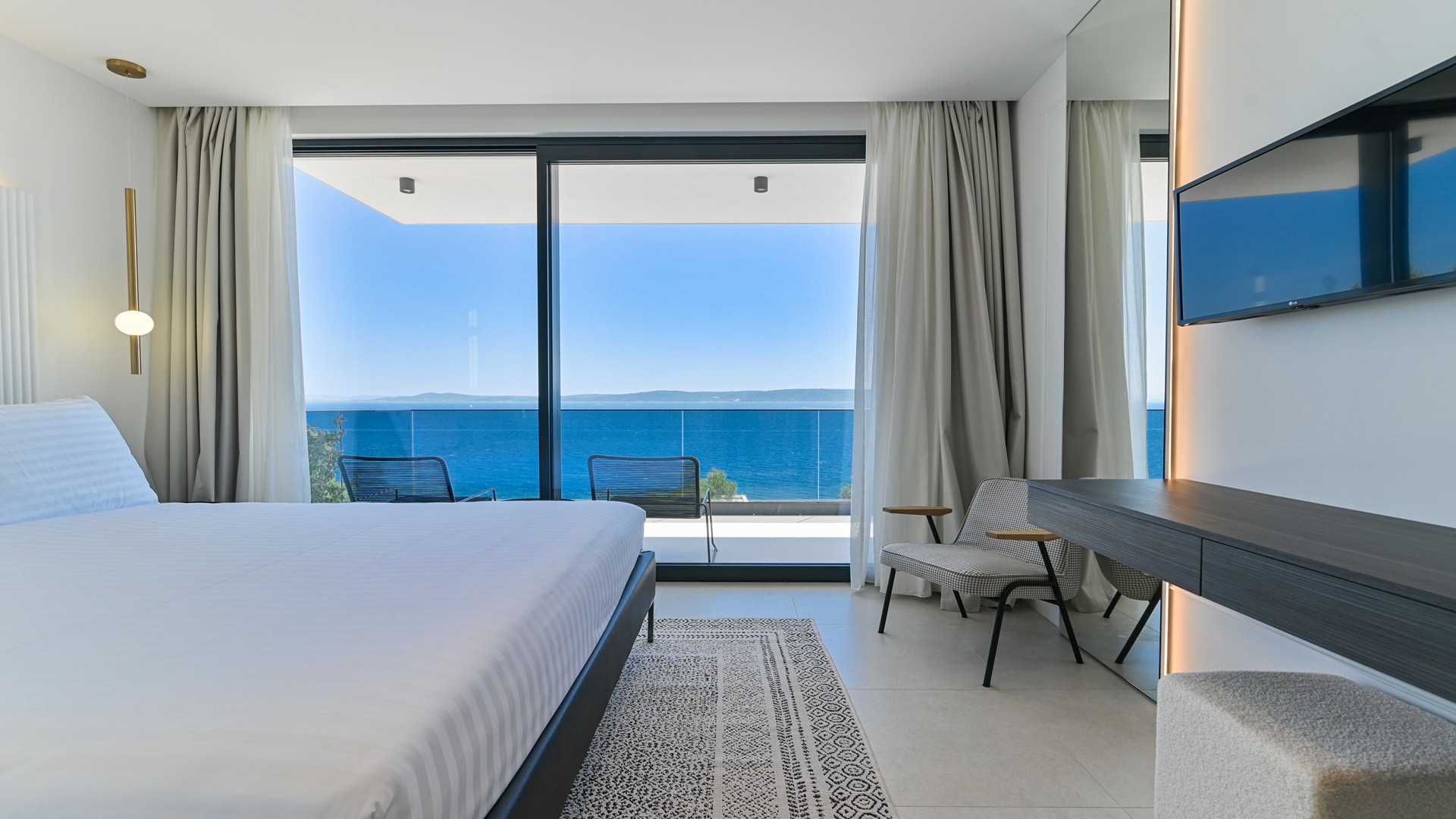 Villa Olive, Okrug Gornji