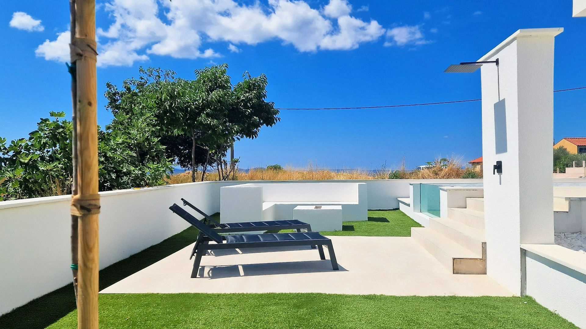 Villa 1, Petrčane